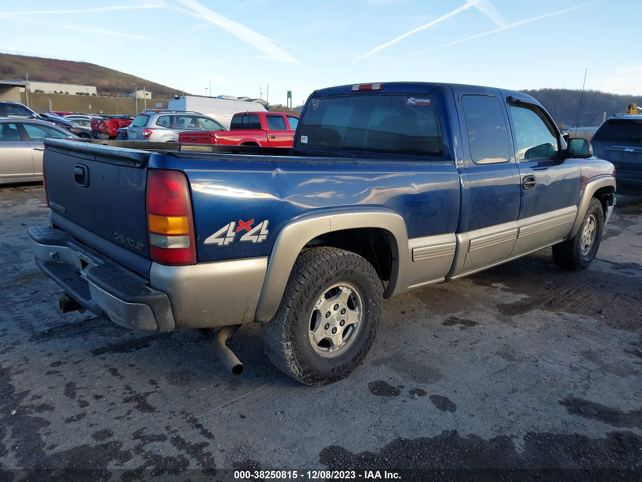 Photo 3 VIN: 2GCEK19V1X1218516 - CHEVROLET SILVERADO 