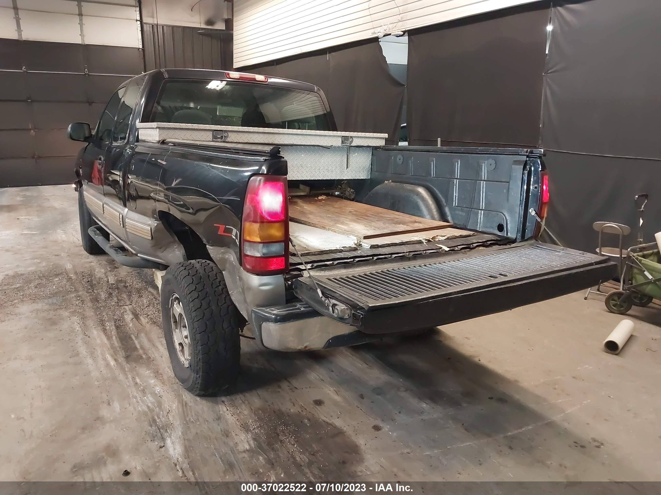 Photo 2 VIN: 2GCEK19V421177789 - CHEVROLET SILVERADO 