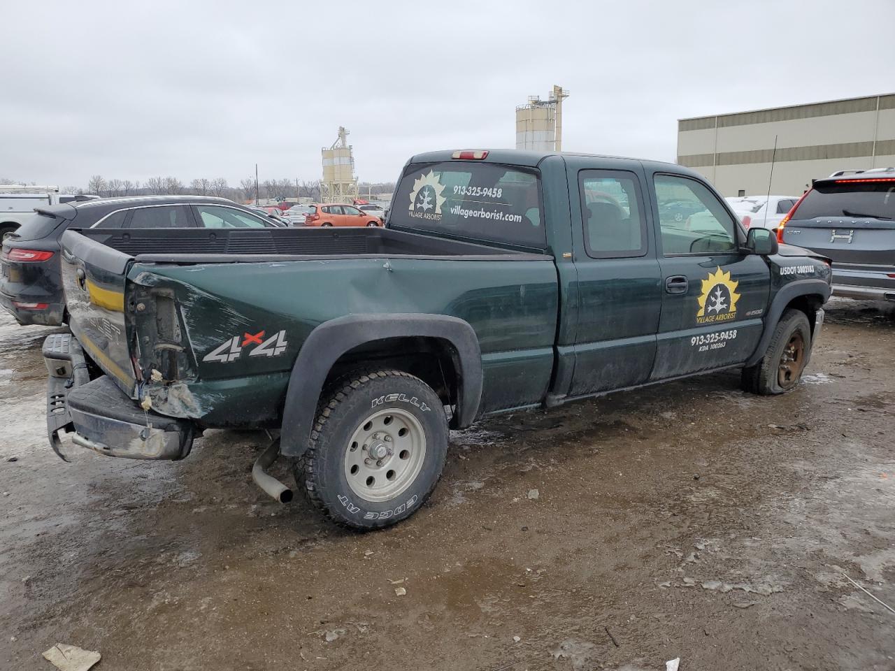 Photo 2 VIN: 2GCEK19V421227381 - CHEVROLET SILVERADO 