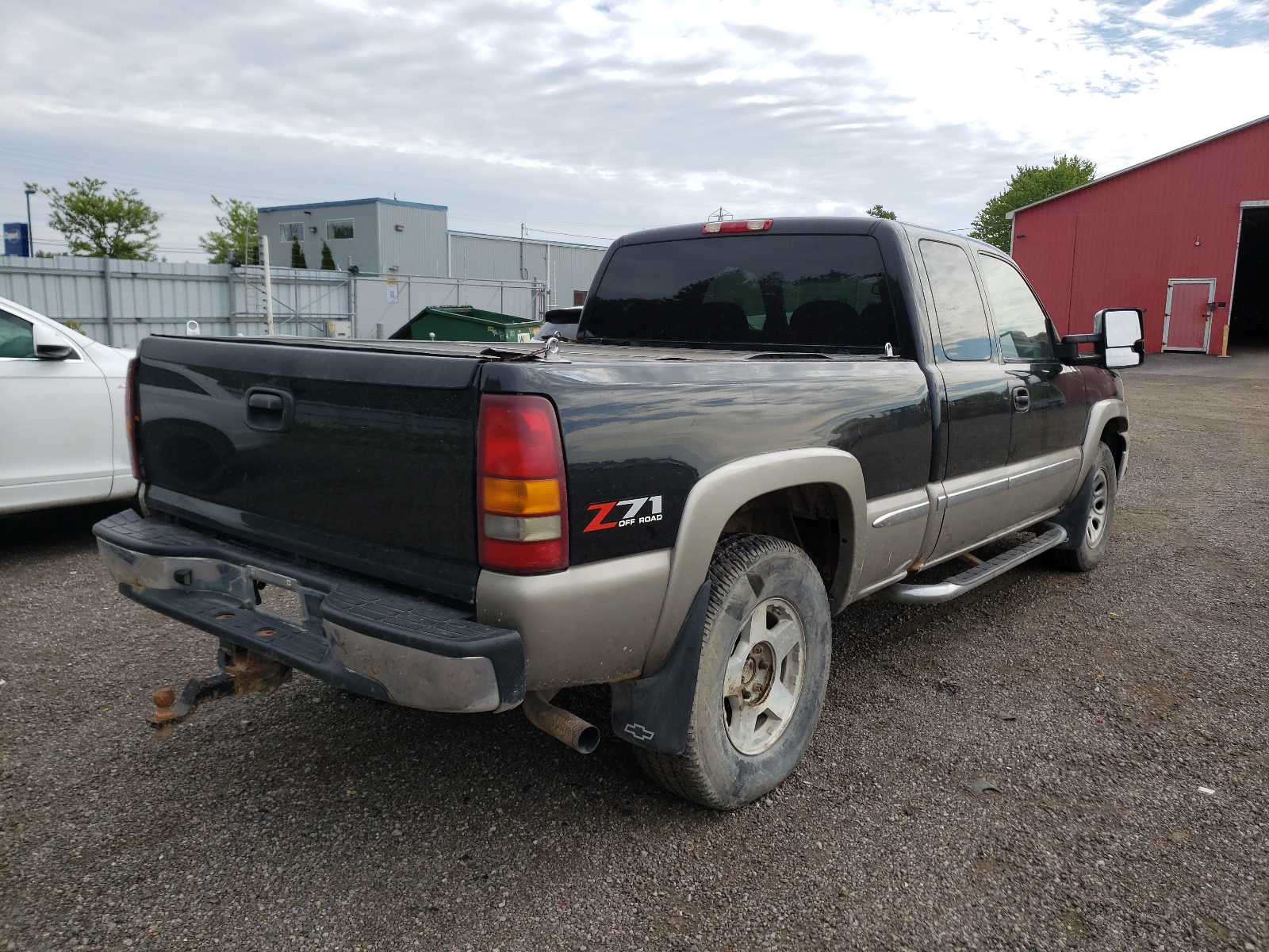 Photo 3 VIN: 2GCEK19V4Y1189871 - CHEVROLET SILVERADO 