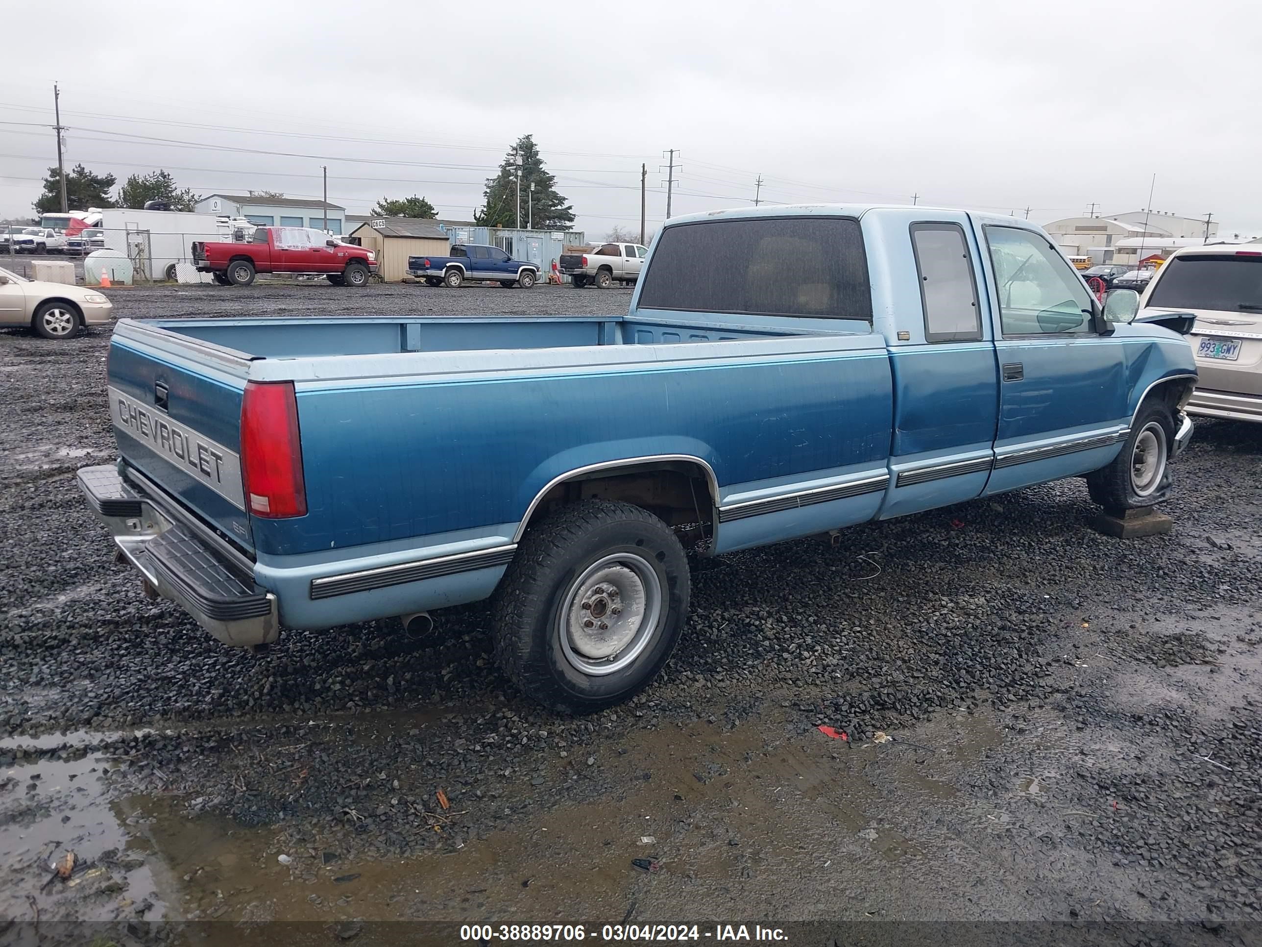 Photo 3 VIN: 2GCFC29K5L1220518 - CHEVROLET GMT-400 