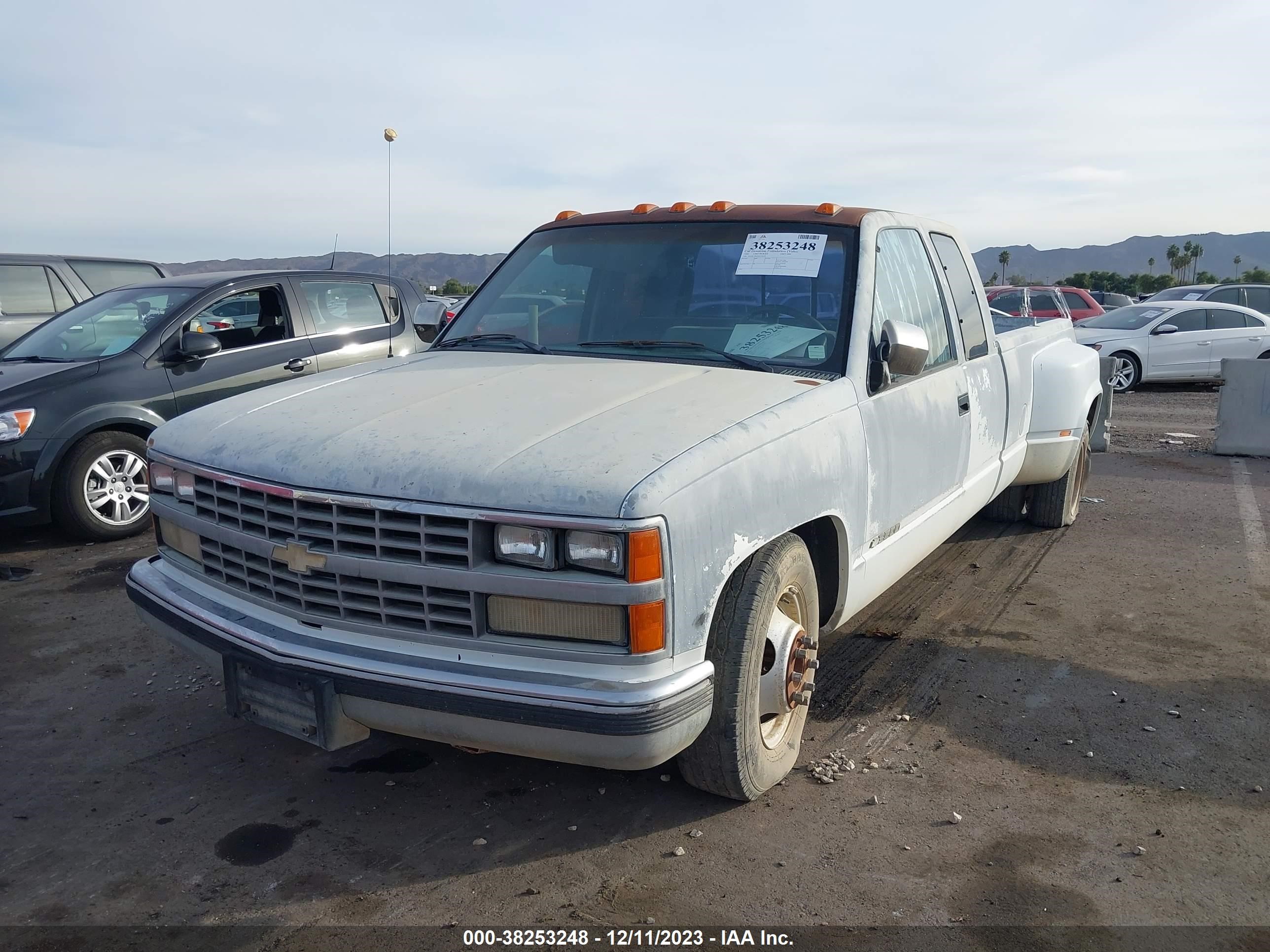 Photo 1 VIN: 2GCHC39N1K1126658 - CHEVROLET GMT-400 