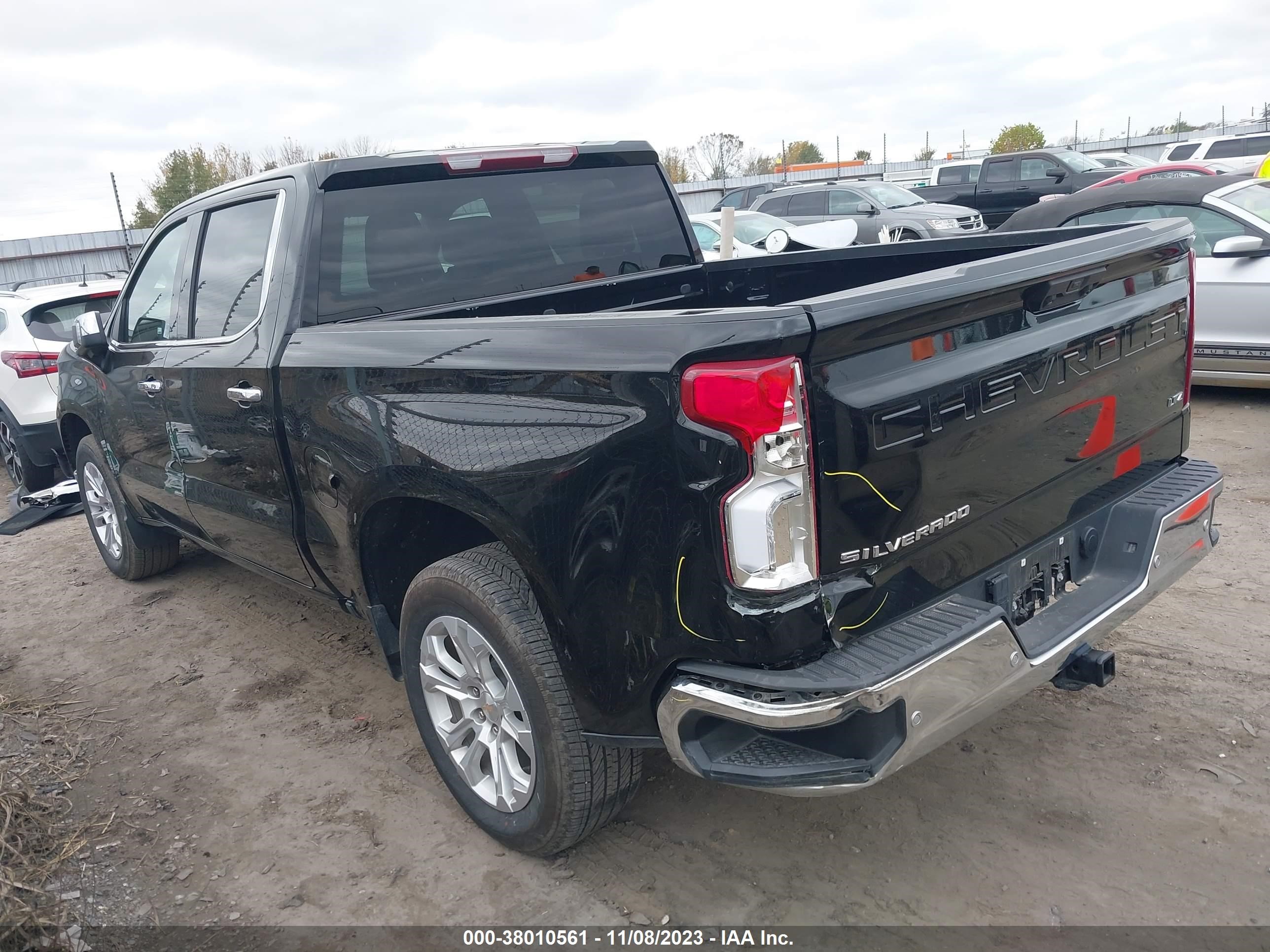 Photo 2 VIN: 2GCPAEED6P1109498 - CHEVROLET SILVERADO 