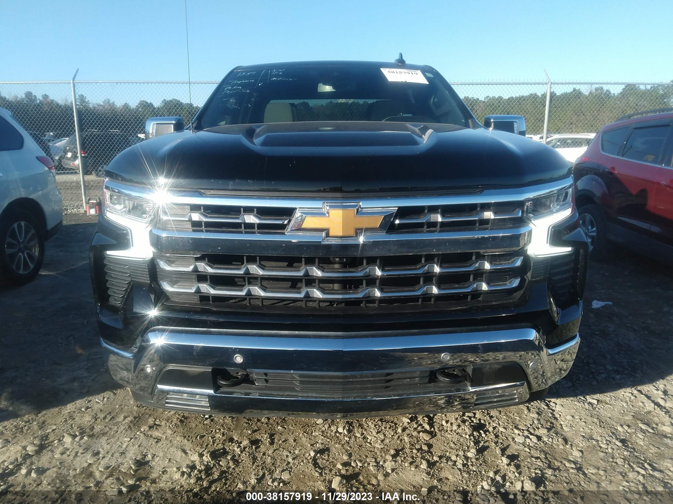 Photo 11 VIN: 2GCPAEED9N1514350 - CHEVROLET SILVERADO 