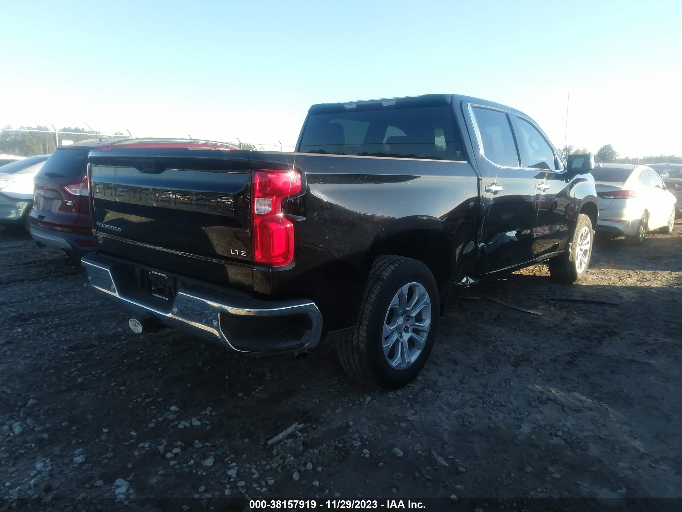 Photo 3 VIN: 2GCPAEED9N1514350 - CHEVROLET SILVERADO 