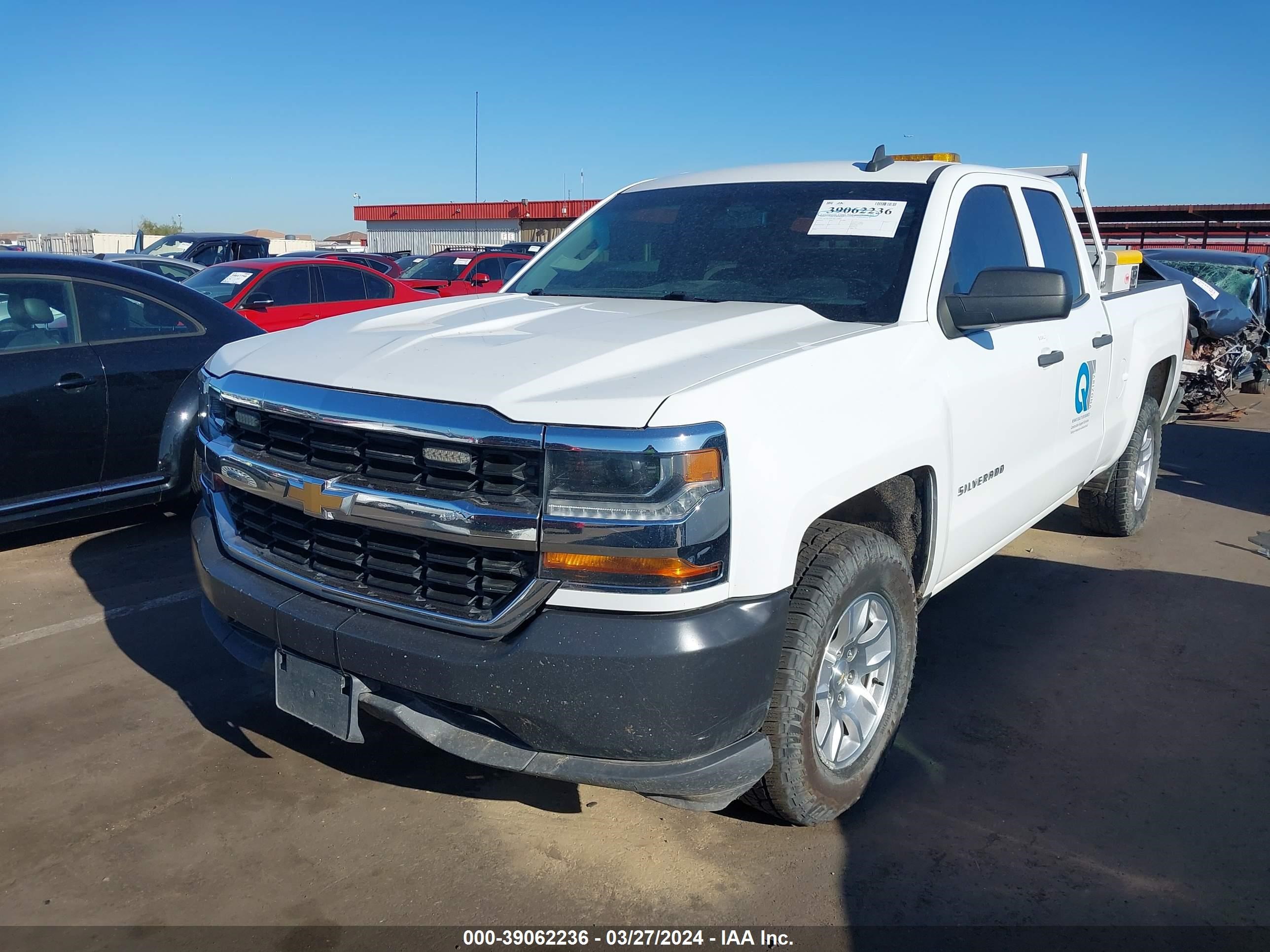 Photo 1 VIN: 2GCRCNEC4K1126822 - CHEVROLET SILVERADO 