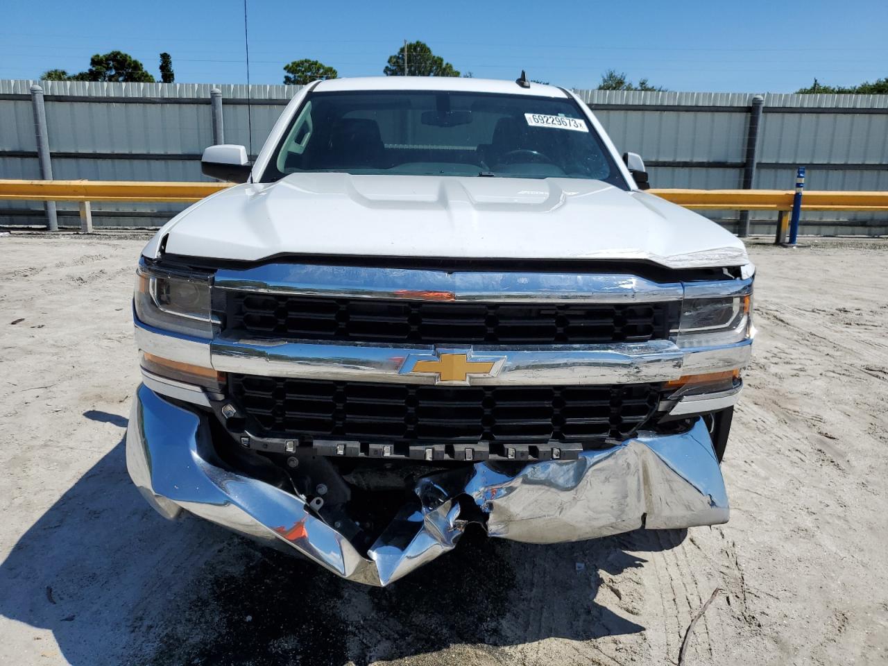 Photo 4 VIN: 2GCRCPEC5K1152129 - CHEVROLET SILVERADO 