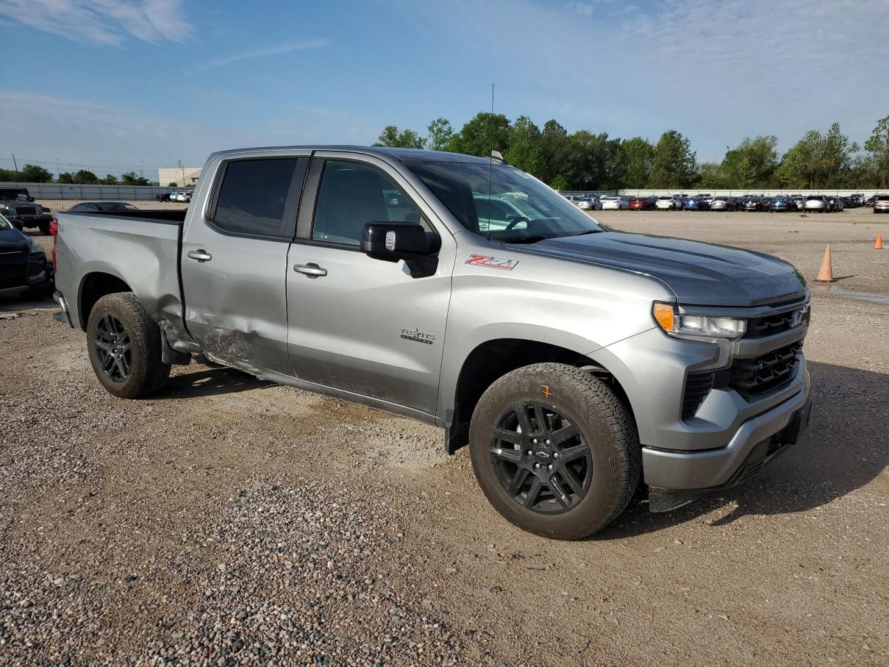 Photo 3 VIN: 2GCUDEED2P1119066 - CHEVROLET SILVERADO 