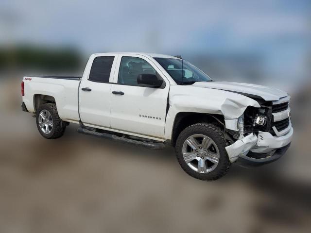 Photo 3 VIN: 2GCVKMEC2K1182060 - CHEVROLET SILVERADO 