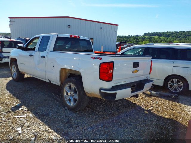 Photo 2 VIN: 2GCVKMEC5K1230988 - CHEVROLET SILVERADO LD 