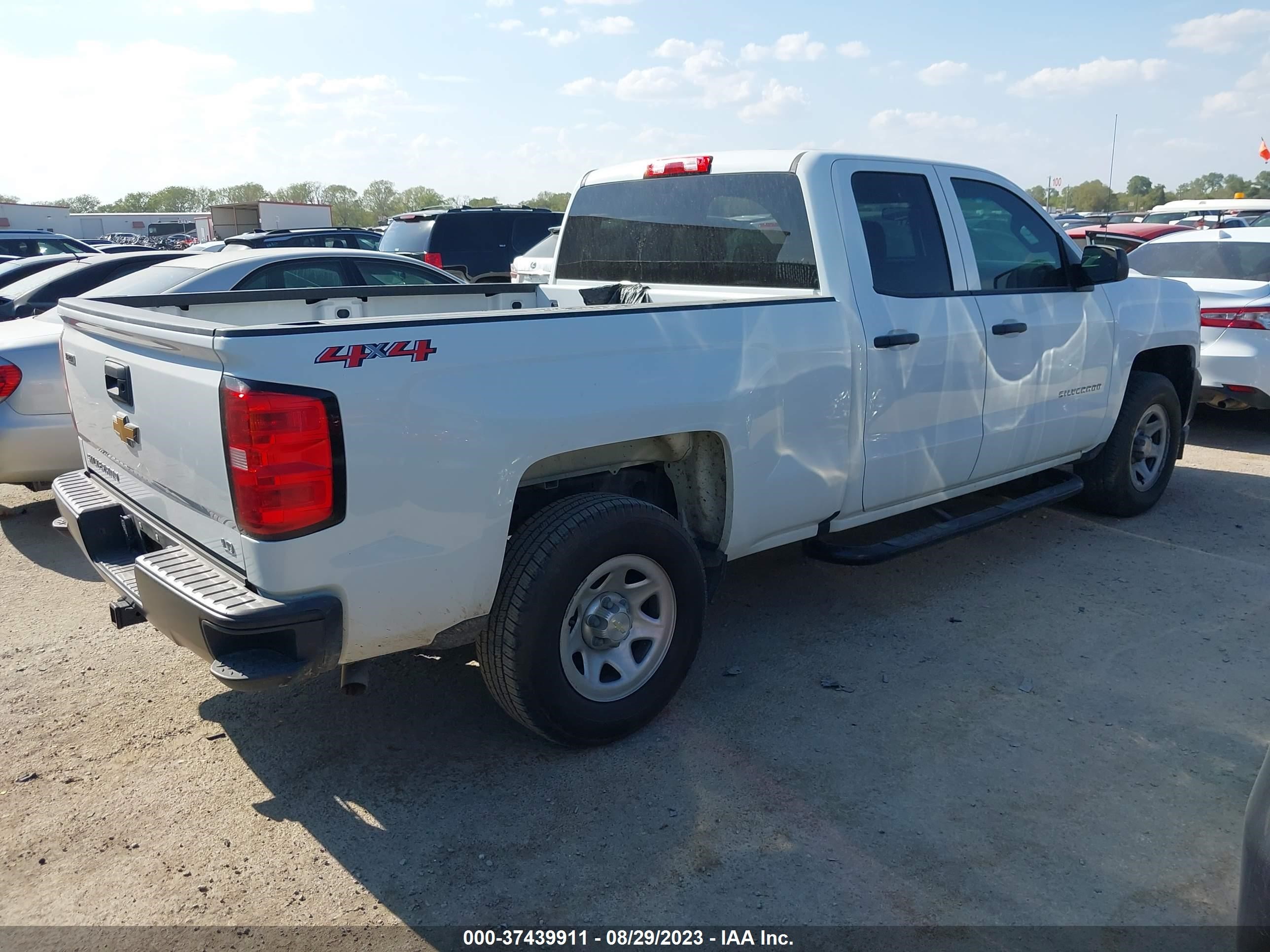 Photo 3 VIN: 2GCVKNEC3K1131222 - CHEVROLET SILVERADO 