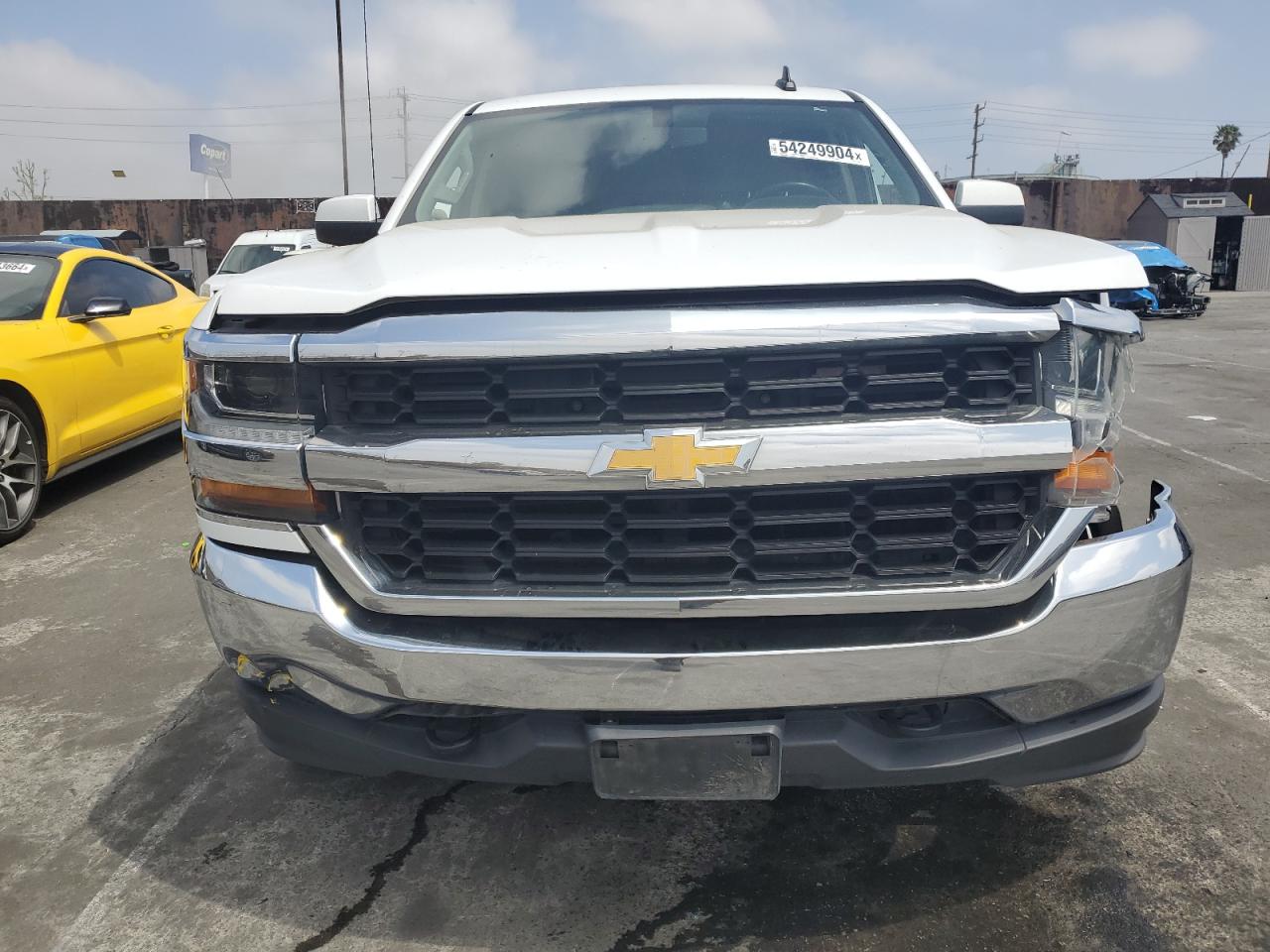 Photo 4 VIN: 2GCVKPEC5K1106205 - CHEVROLET SILVERADO 