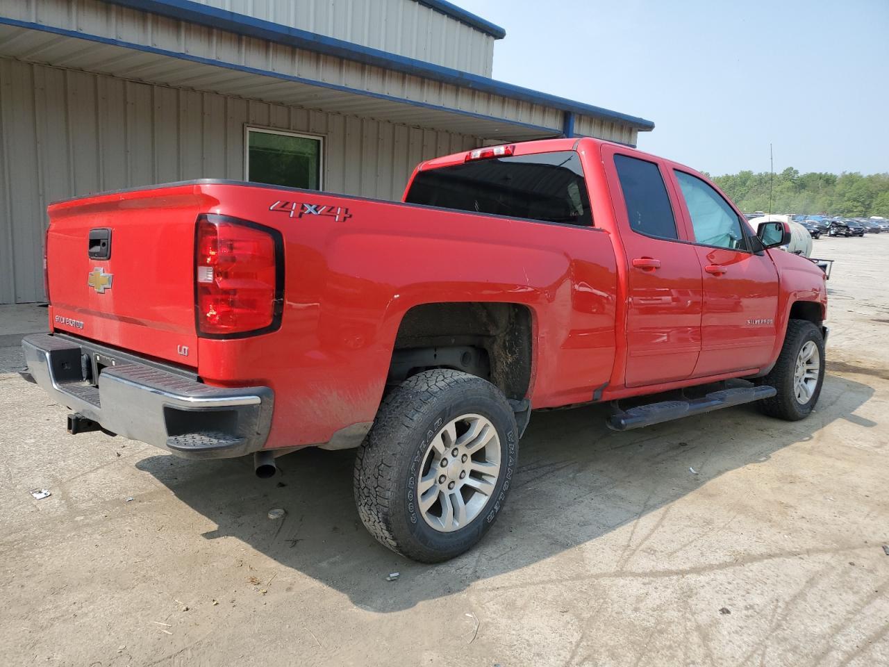 Photo 2 VIN: 2GCVKPEC8K1102584 - CHEVROLET SILVERADO 