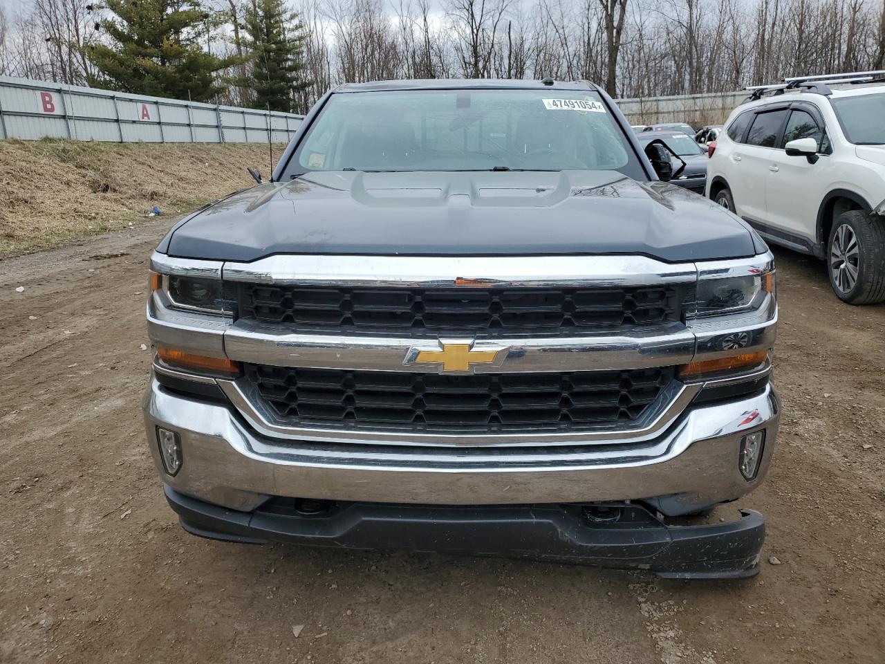 Photo 4 VIN: 2GCVKREC3J1104849 - CHEVROLET SILVERADO 