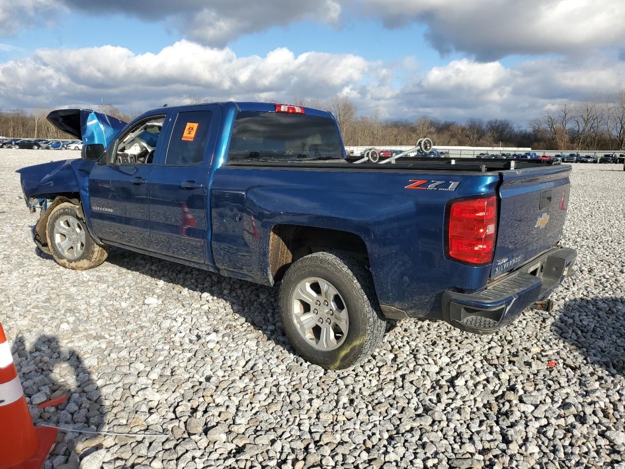 Photo 1 VIN: 2GCVKREC5J1112046 - CHEVROLET SILVERADO 