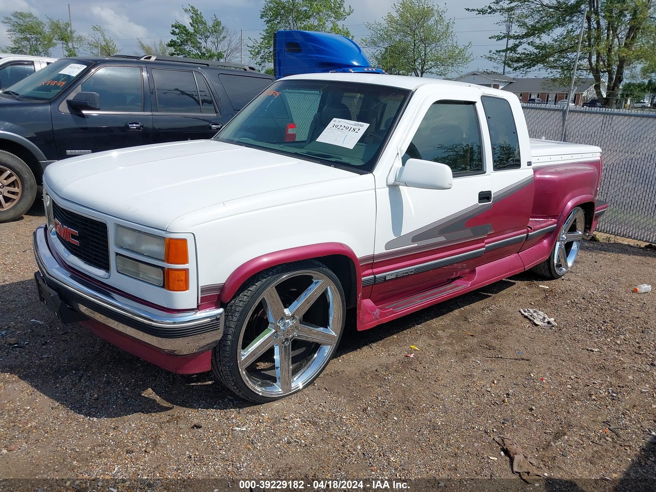 Photo 1 VIN: 2GDEC19K9P1561928 - GMC SIERRA 