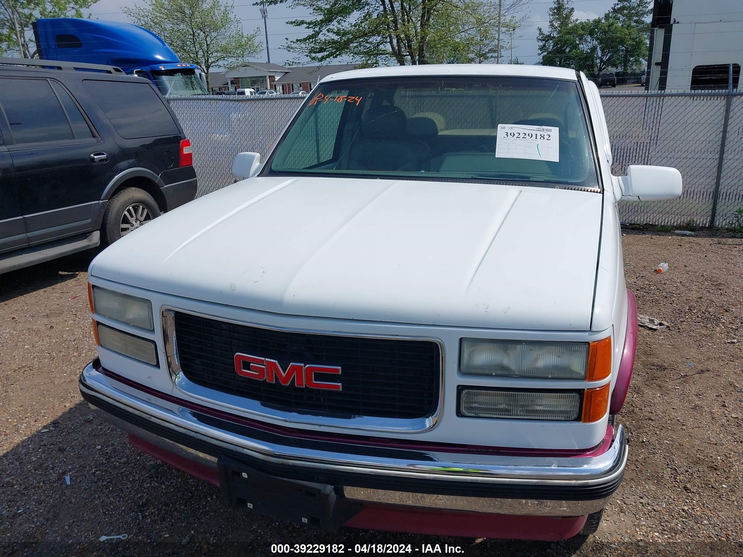 Photo 10 VIN: 2GDEC19K9P1561928 - GMC SIERRA 