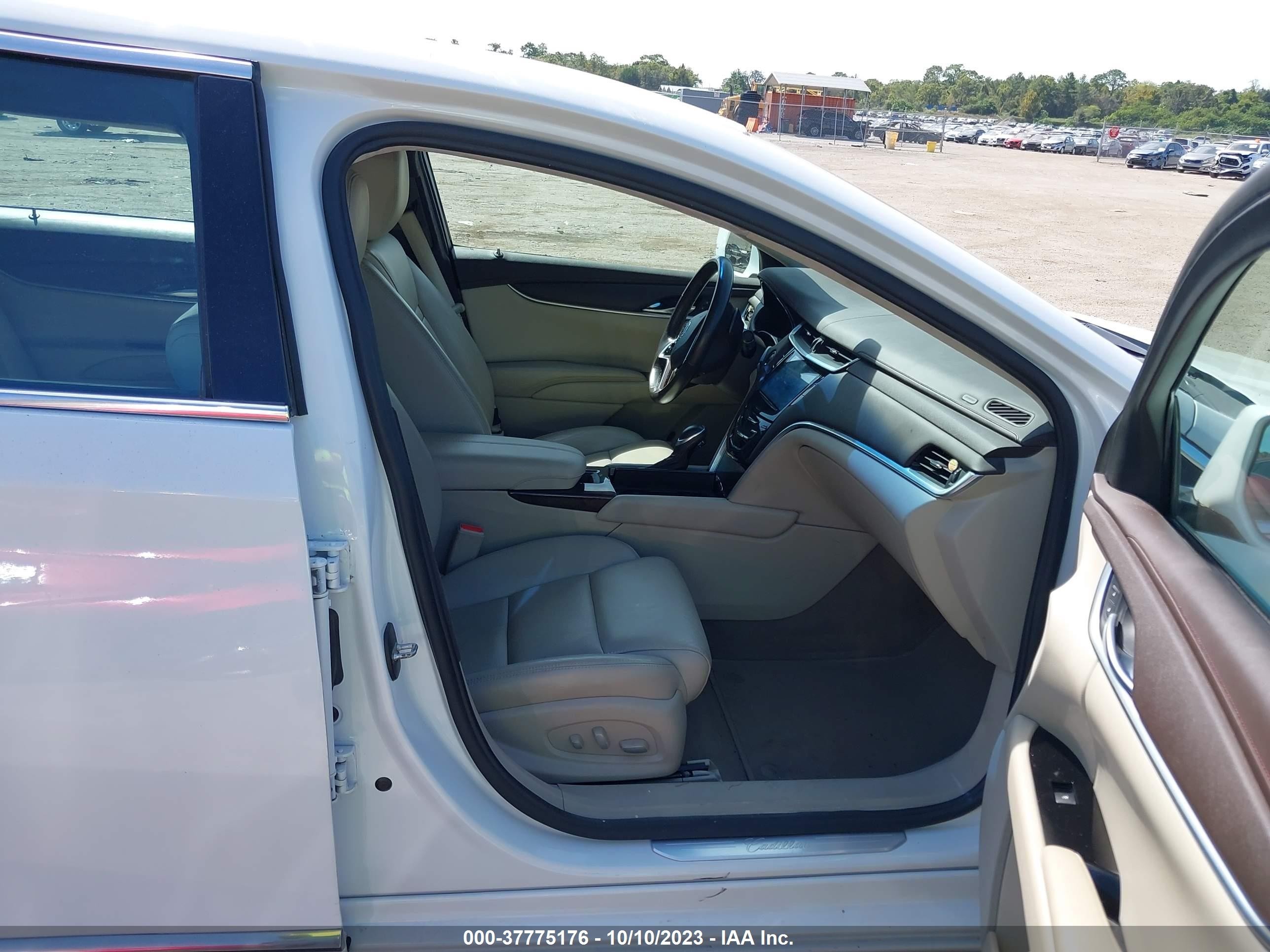 Photo 4 VIN: 2GEXG6U30E9174866 - CADILLAC XTS 