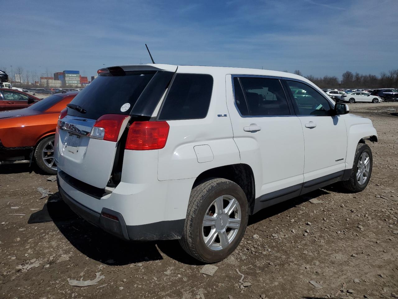 Photo 2 VIN: 2GKALMEK0E6302484 - GMC TERRAIN 