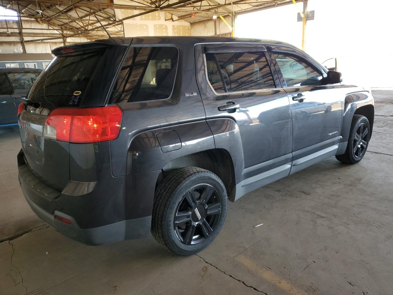 Photo 2 VIN: 2GKALMEK0F6361908 - GMC TERRAIN 