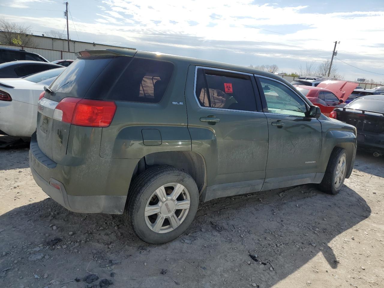 Photo 2 VIN: 2GKALMEK1F6141127 - GMC TERRAIN 