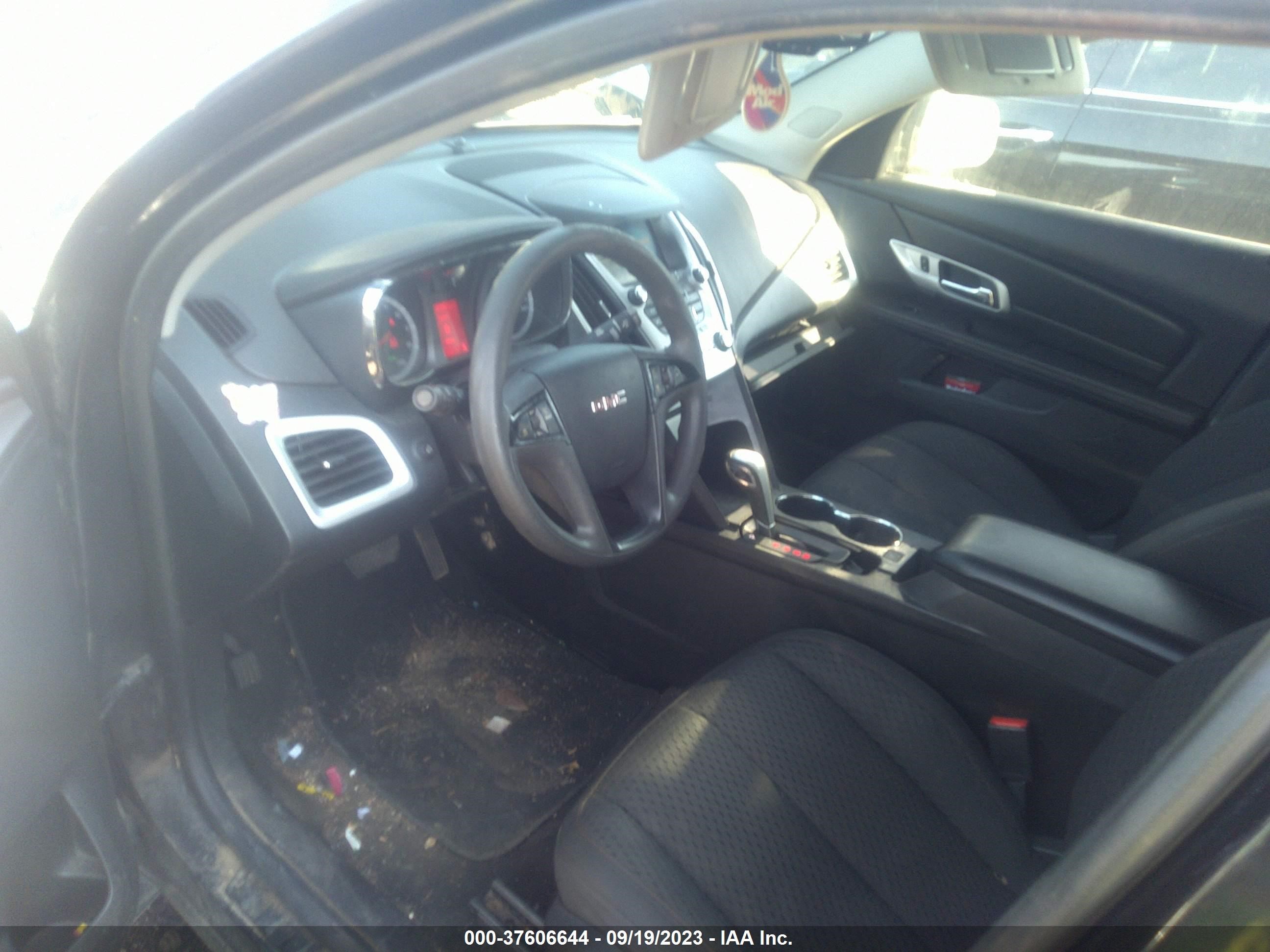 Photo 4 VIN: 2GKALMEK2E6147355 - GMC TERRAIN 