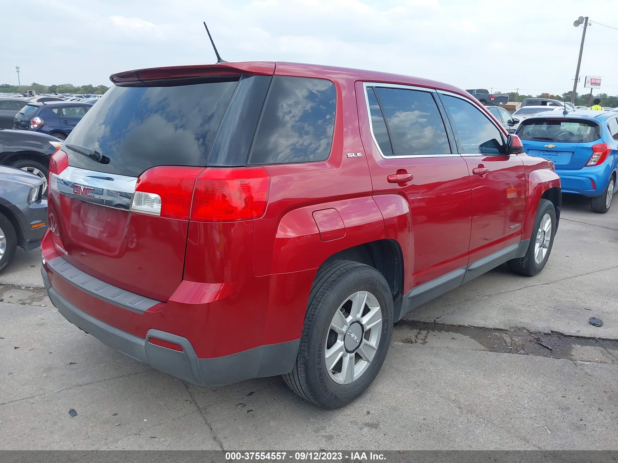 Photo 3 VIN: 2GKALMEK4D6334613 - GMC TERRAIN 