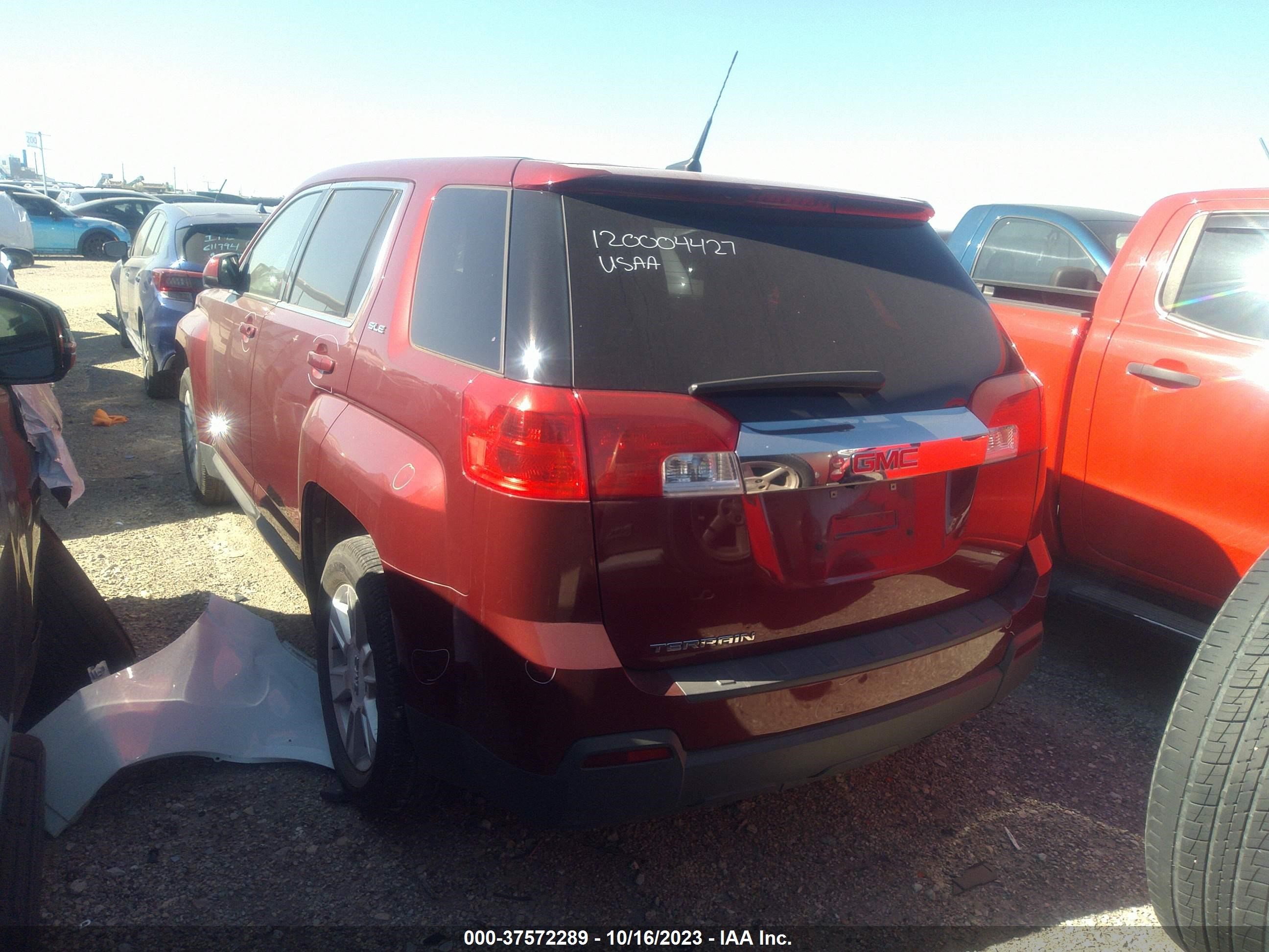 Photo 2 VIN: 2GKALMEK5C6311842 - GMC TERRAIN 