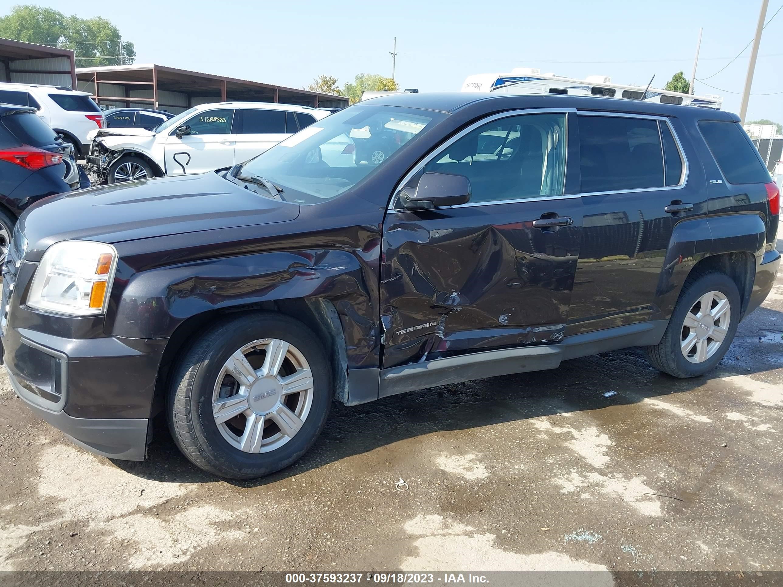 Photo 5 VIN: 2GKALMEK6G6174156 - GMC TERRAIN 