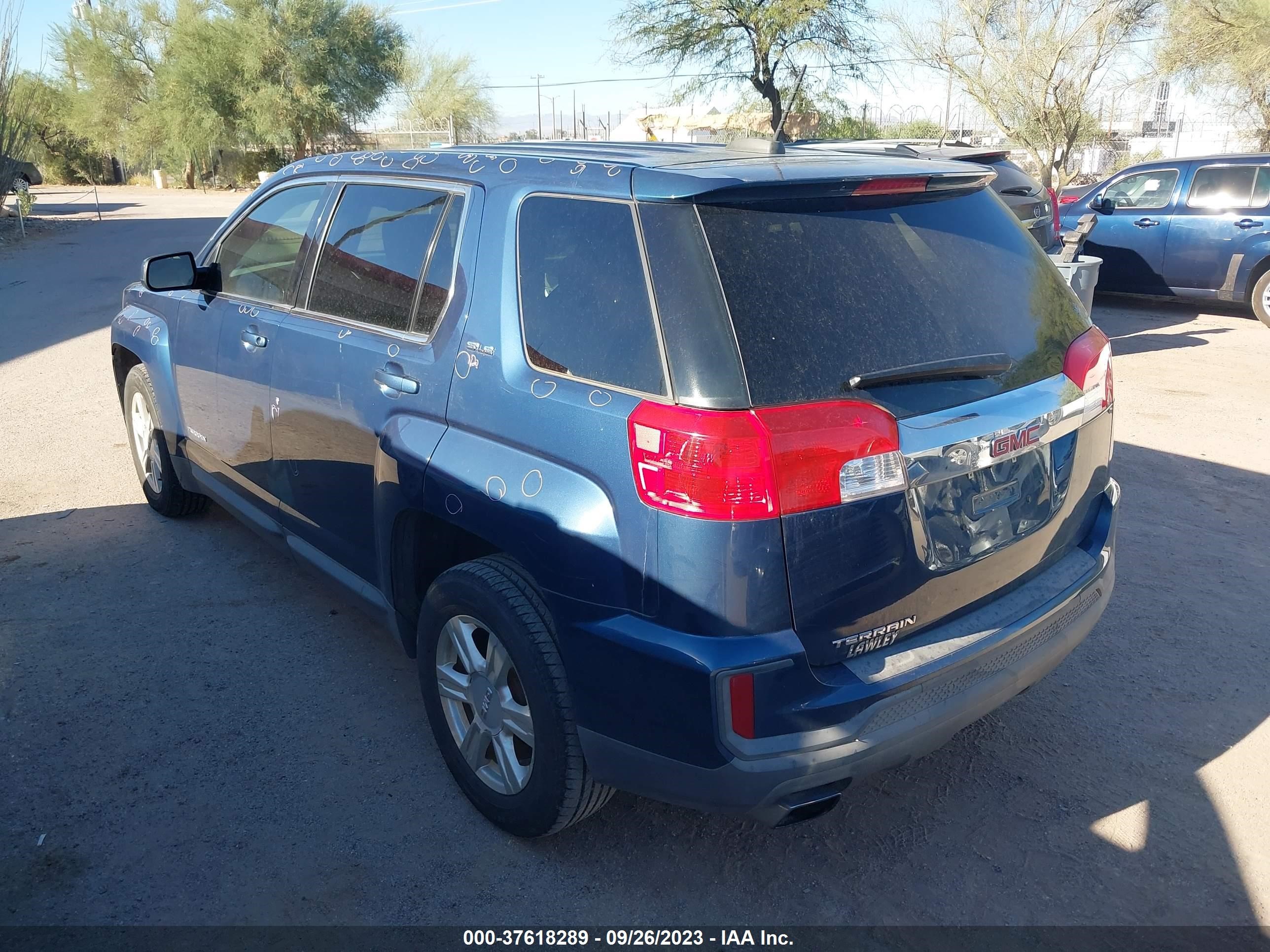 Photo 2 VIN: 2GKALMEK6G6187960 - GMC TERRAIN 