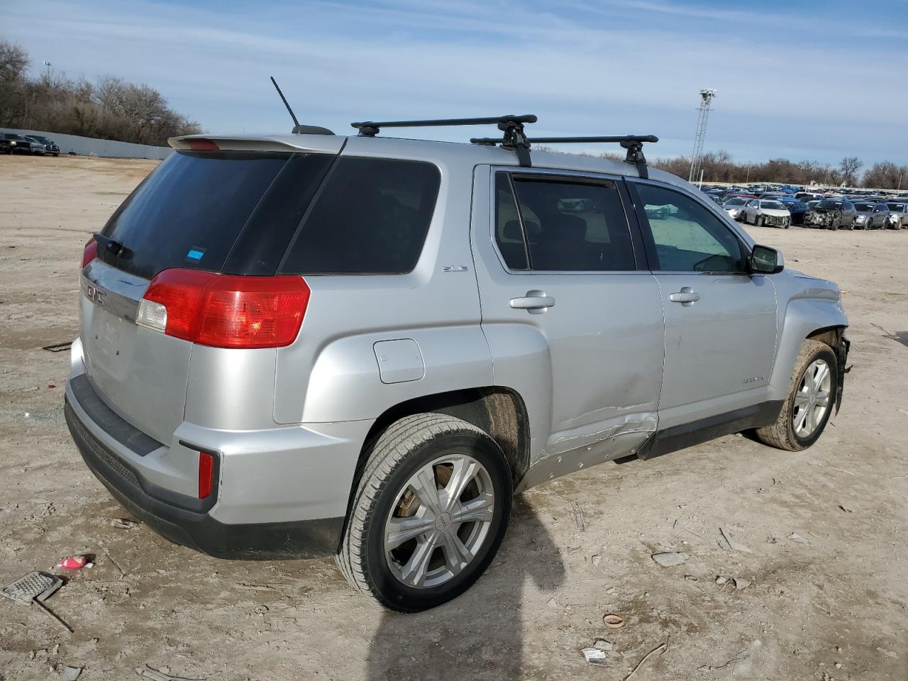 Photo 2 VIN: 2GKALMEK6H6353458 - GMC TERRAIN 