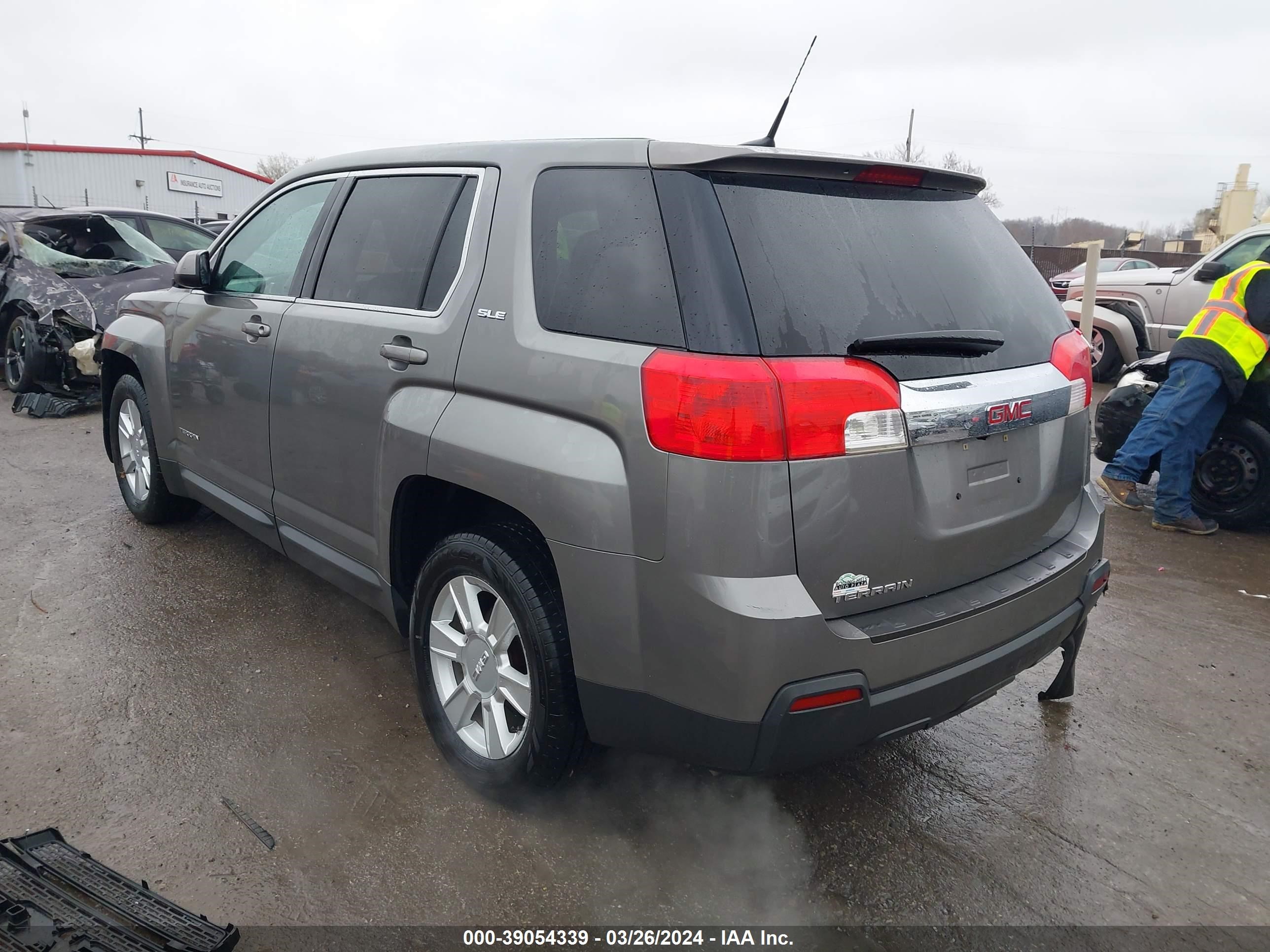 Photo 2 VIN: 2GKALMEK9C6380145 - GMC TERRAIN 