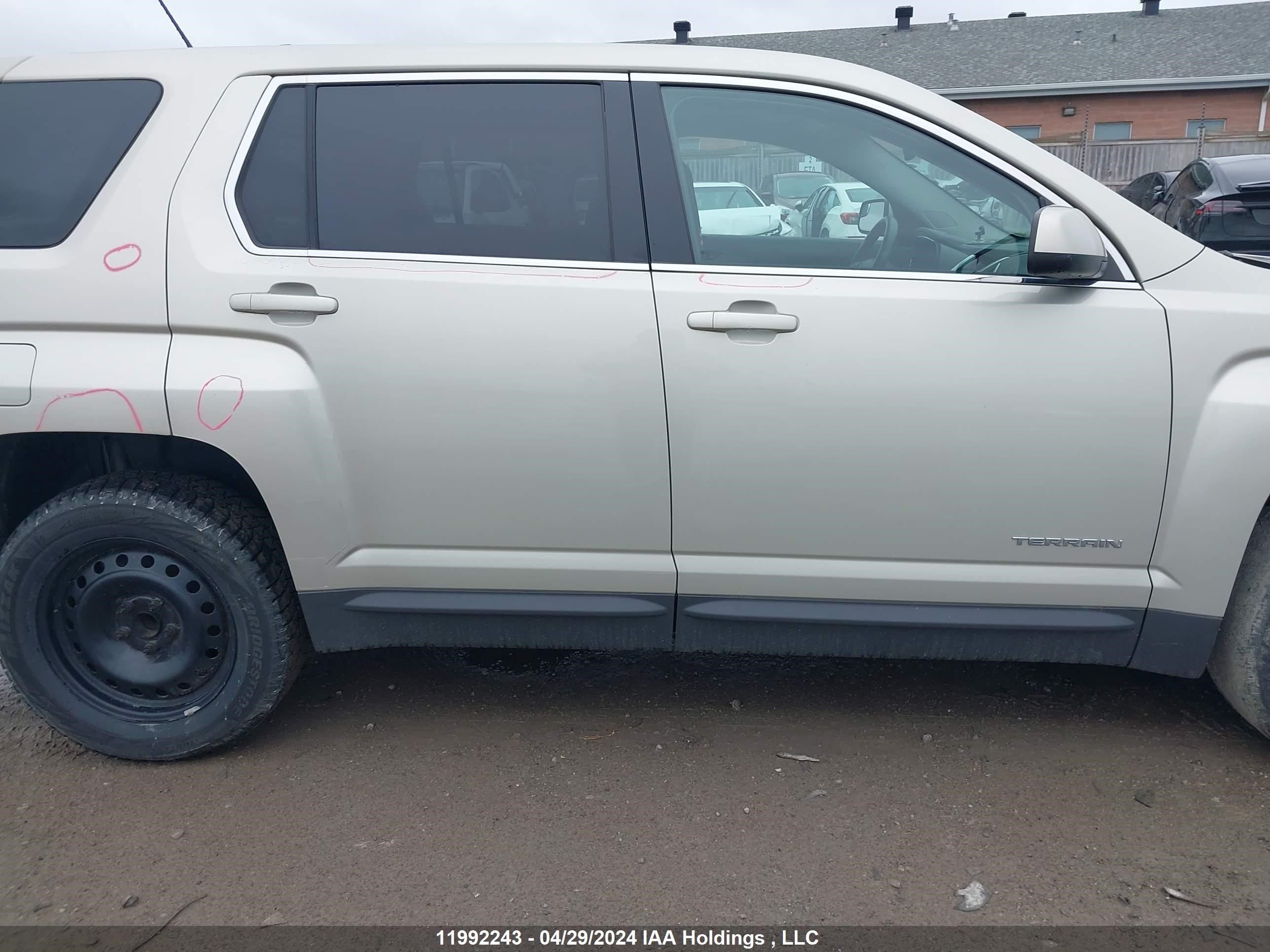 Photo 13 VIN: 2GKALMEK9D6255518 - GMC TERRAIN 