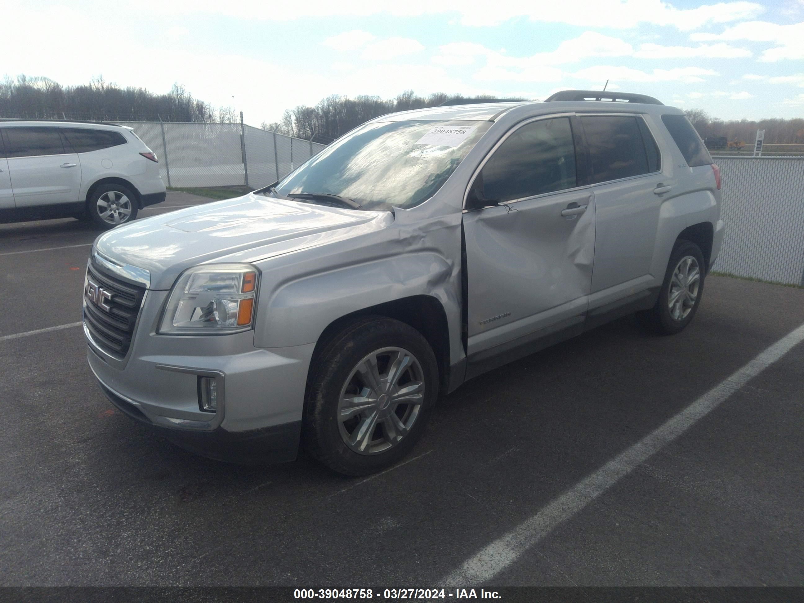 Photo 1 VIN: 2GKALNEK8H6157561 - GMC TERRAIN 