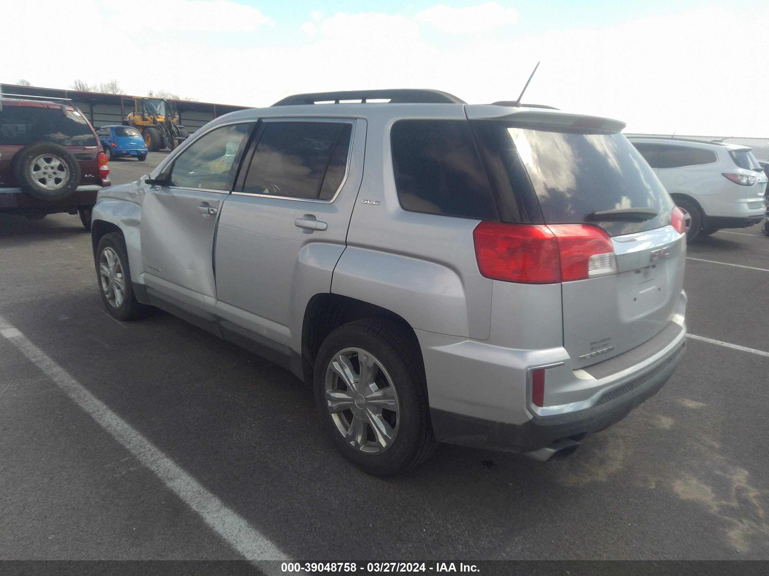 Photo 2 VIN: 2GKALNEK8H6157561 - GMC TERRAIN 