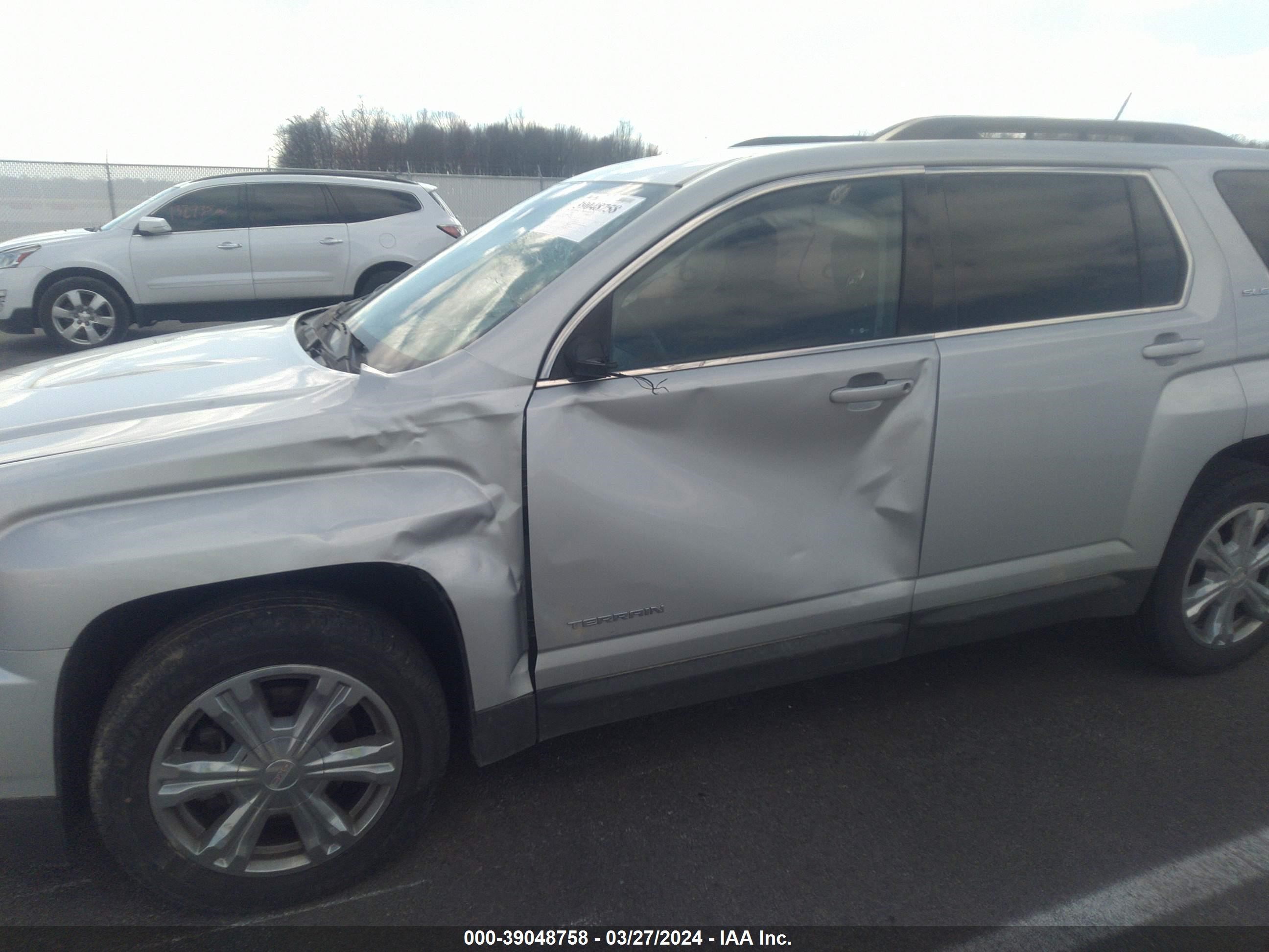 Photo 5 VIN: 2GKALNEK8H6157561 - GMC TERRAIN 