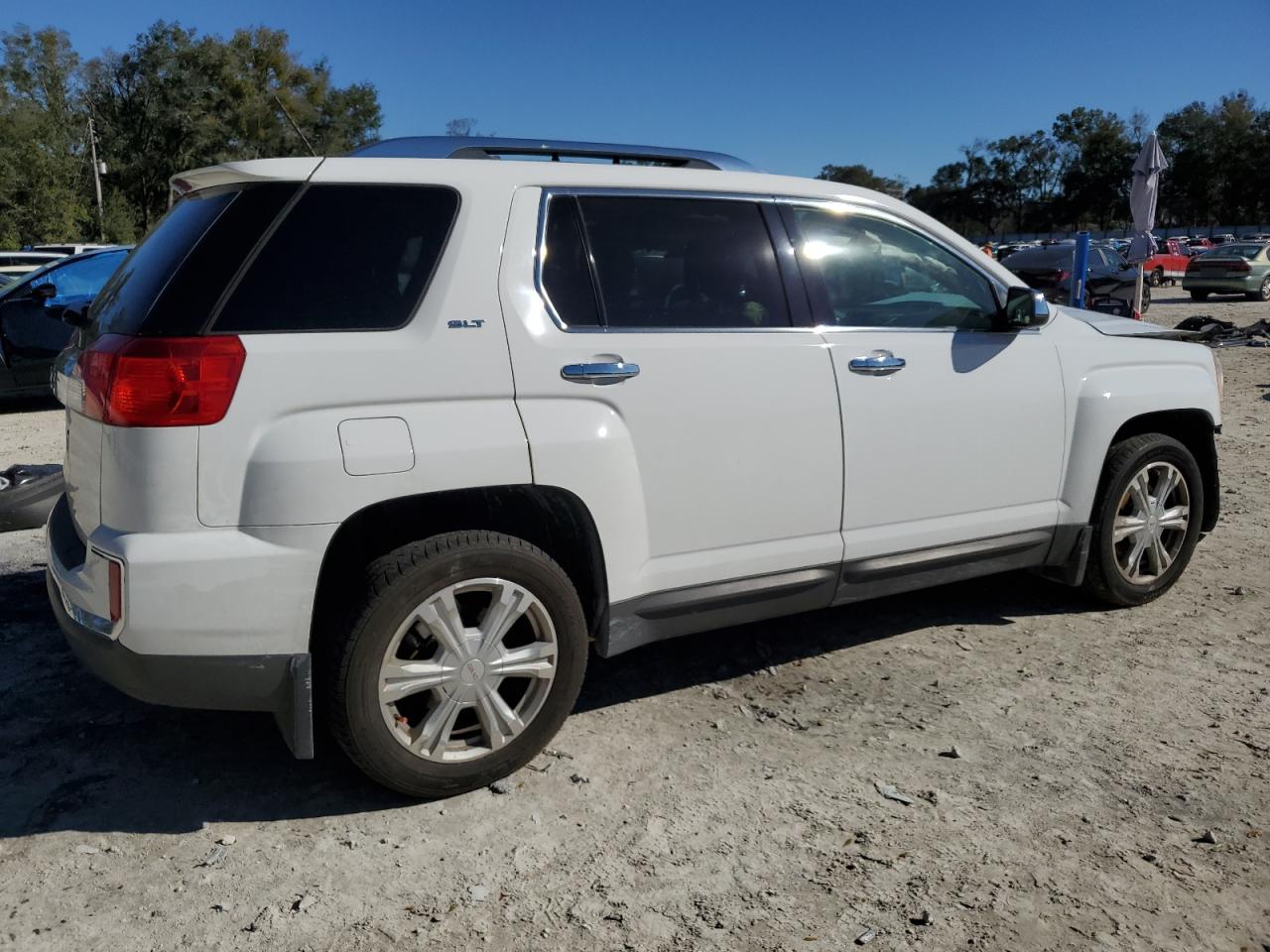 Photo 2 VIN: 2GKALPEK7G6325989 - GMC TERRAIN 