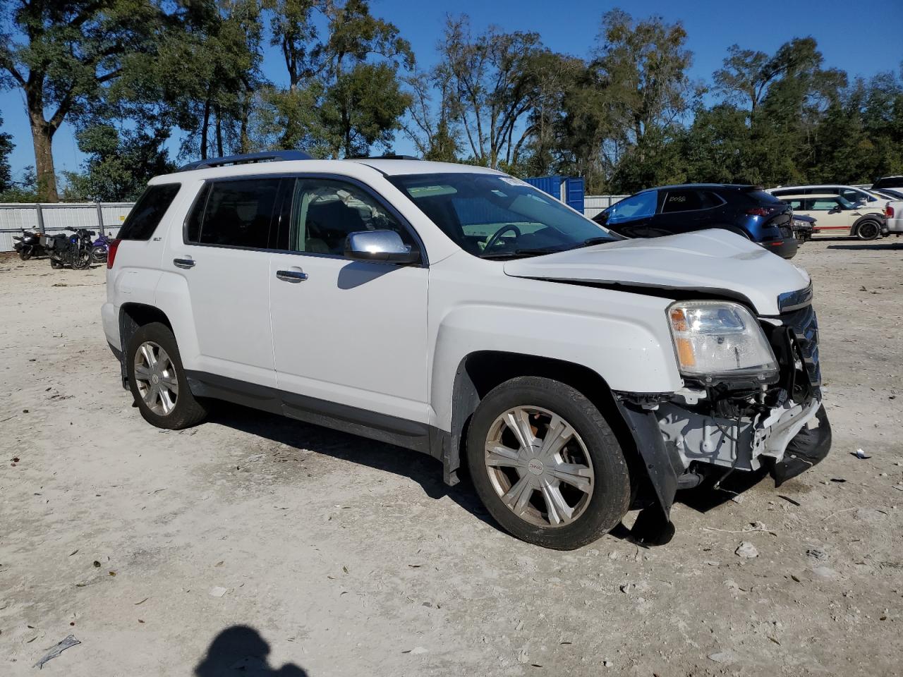 Photo 3 VIN: 2GKALPEK7G6325989 - GMC TERRAIN 