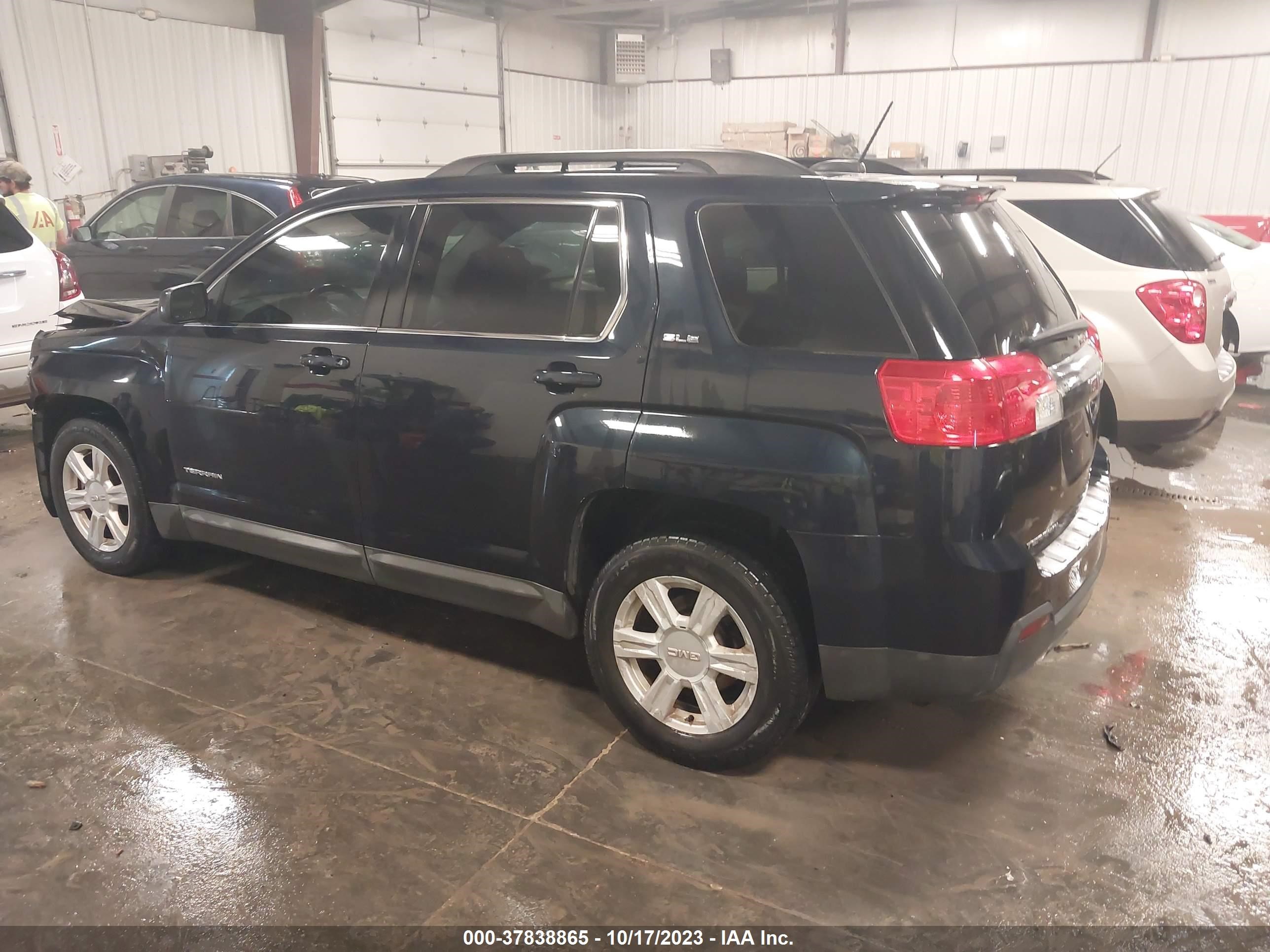 Photo 2 VIN: 2GKALREK0F6141164 - GMC TERRAIN 