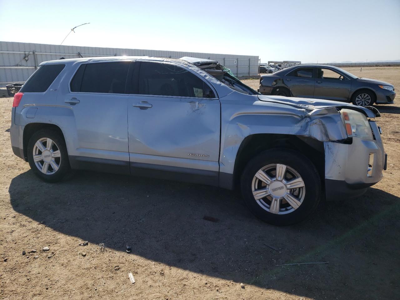 Photo 3 VIN: 2GKALREK1F6254511 - GMC TERRAIN 