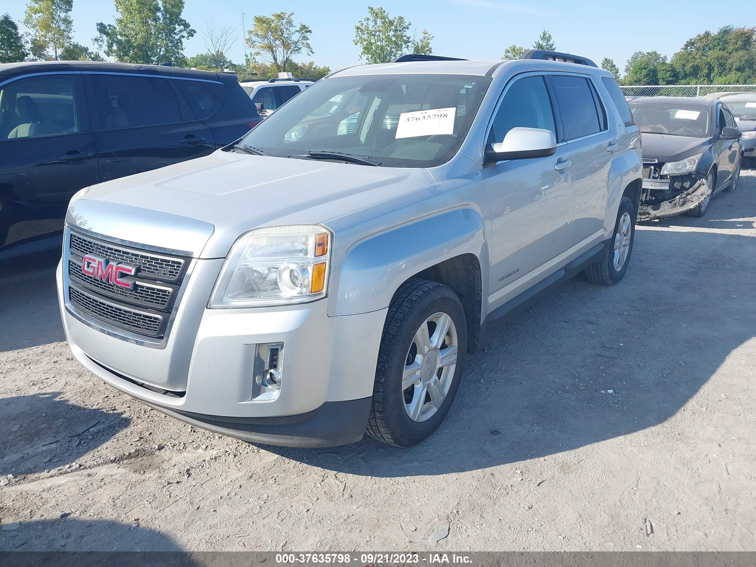 Photo 1 VIN: 2GKALREK2E6384635 - GMC TERRAIN 