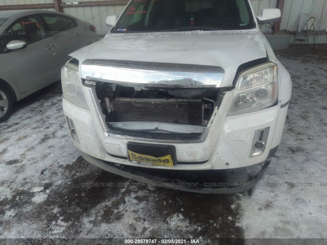 Photo 5 VIN: 2GKALREK6F6403950 - GMC TERRAIN 