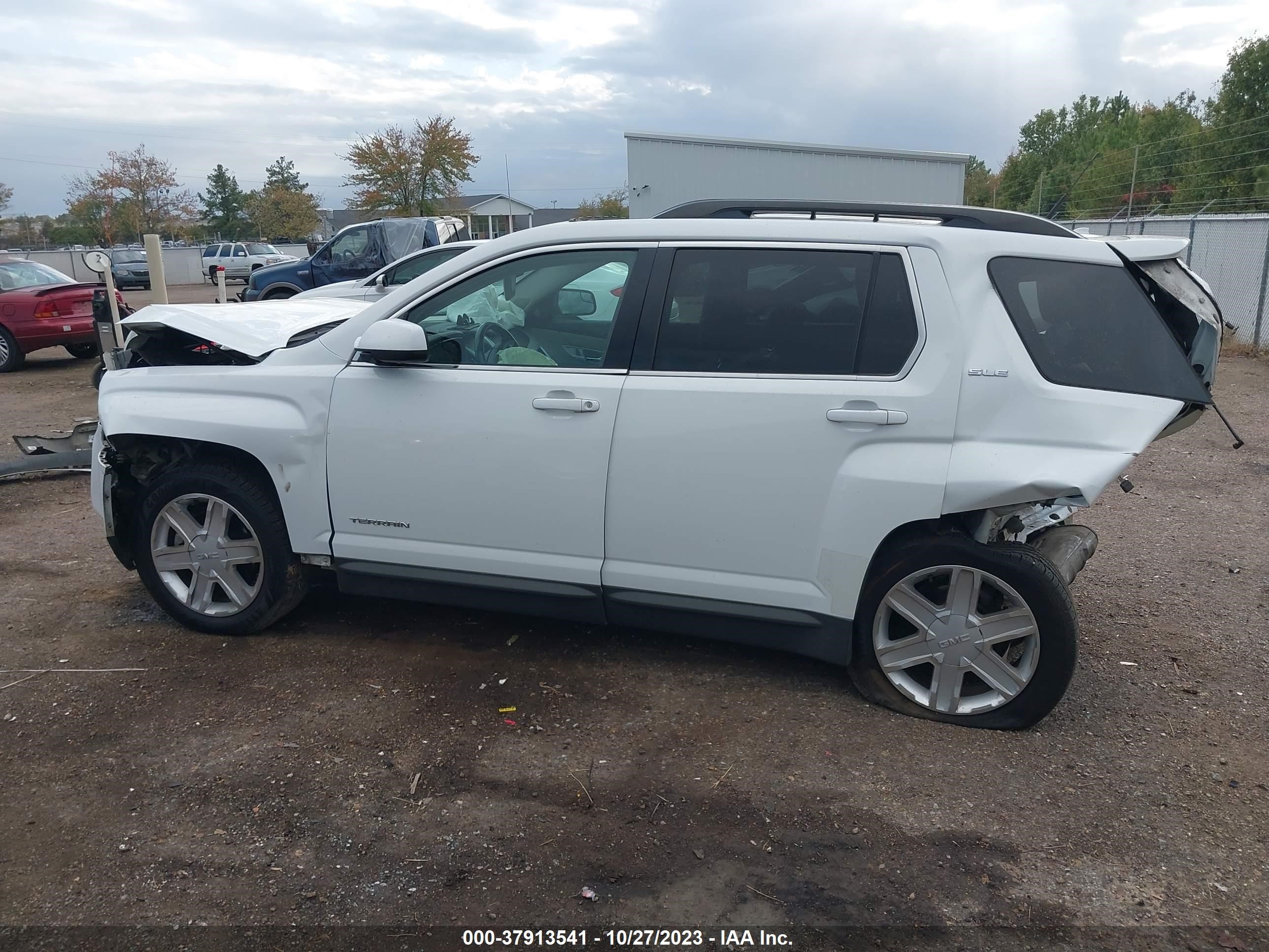 Photo 14 VIN: 2GKALSEK1C6310952 - GMC TERRAIN 