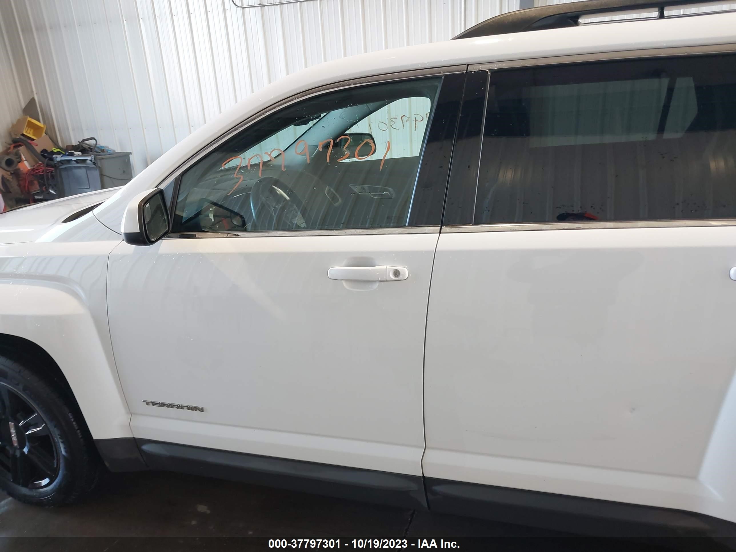 Photo 13 VIN: 2GKALSEK5E6351734 - GMC TERRAIN 