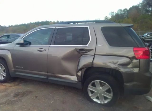 Photo 5 VIN: 2GKALUEK0C6328046 - GMC TERRAIN 