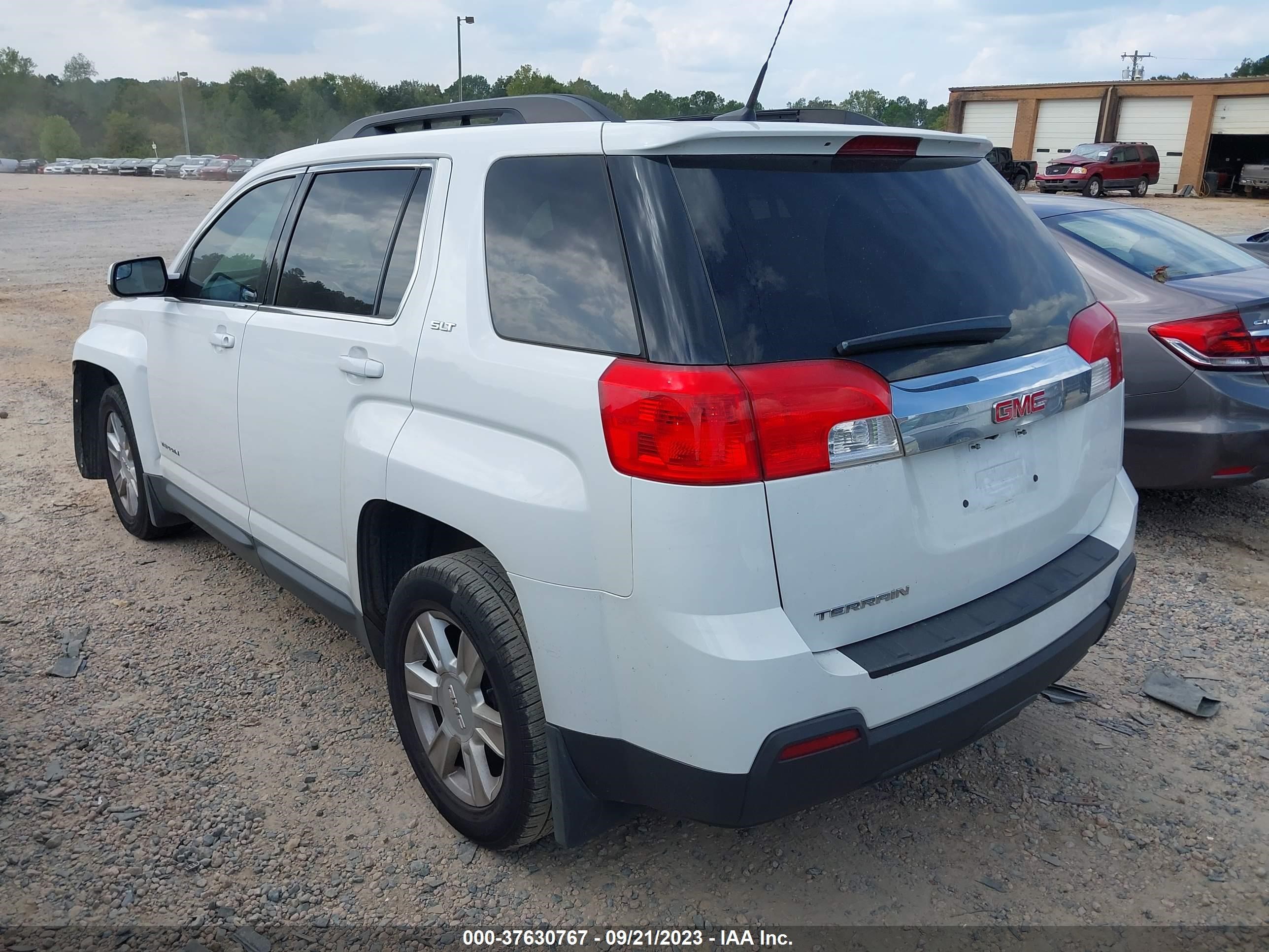 Photo 2 VIN: 2GKALUEK0D6367088 - GMC TERRAIN 