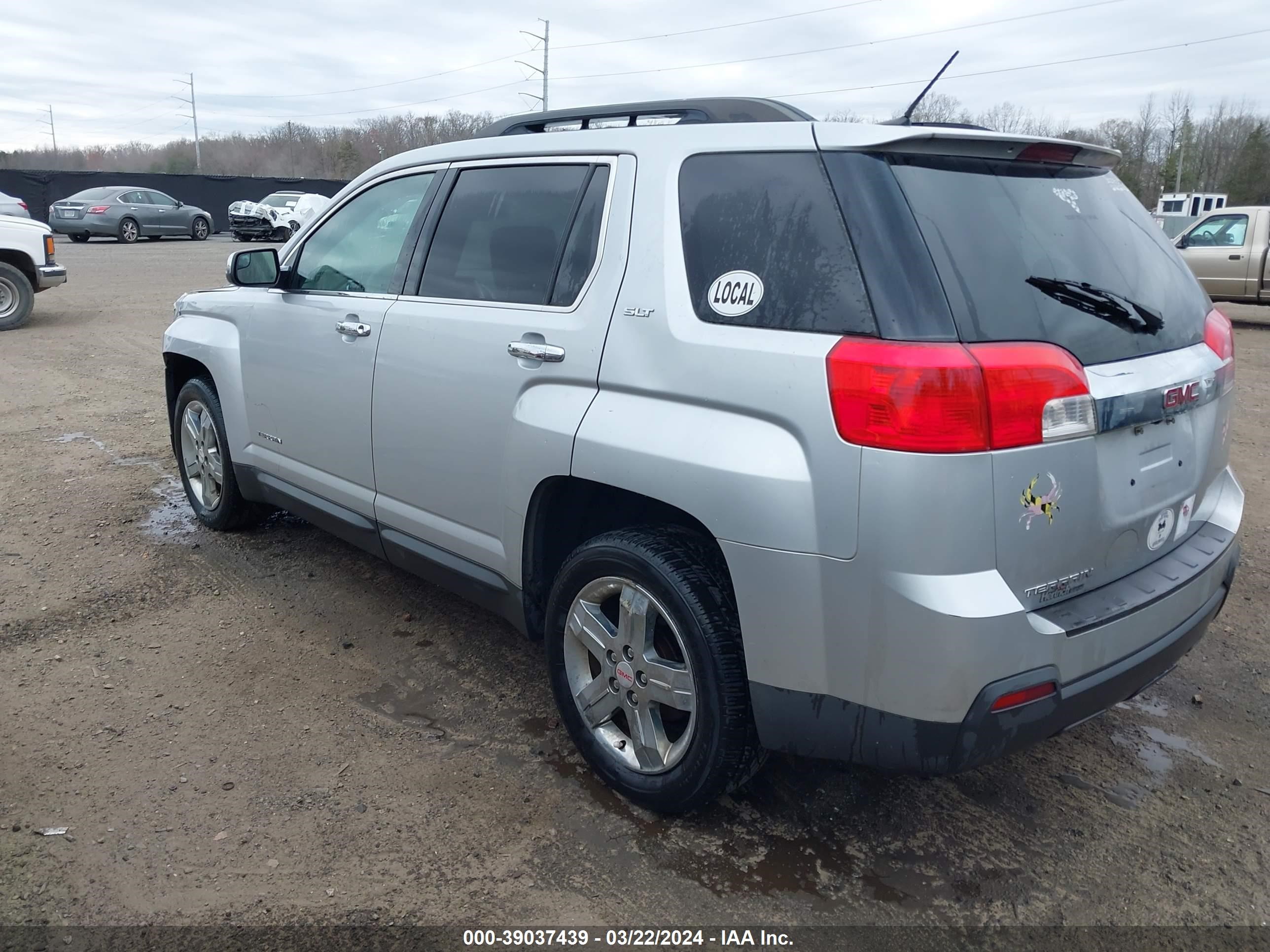 Photo 2 VIN: 2GKALUEK2D6426710 - GMC TERRAIN 