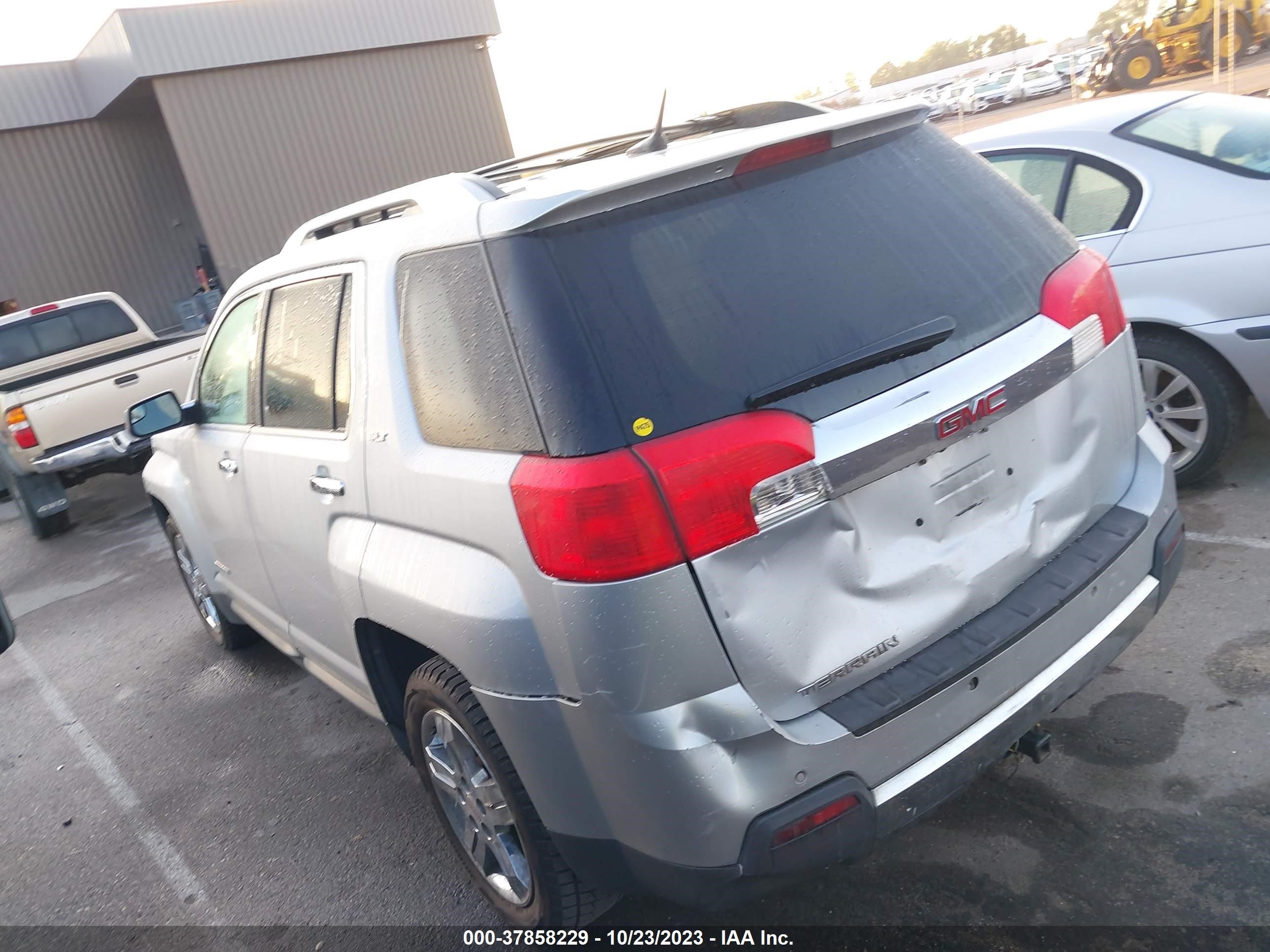 Photo 2 VIN: 2GKALWEK2C6100934 - GMC TERRAIN 