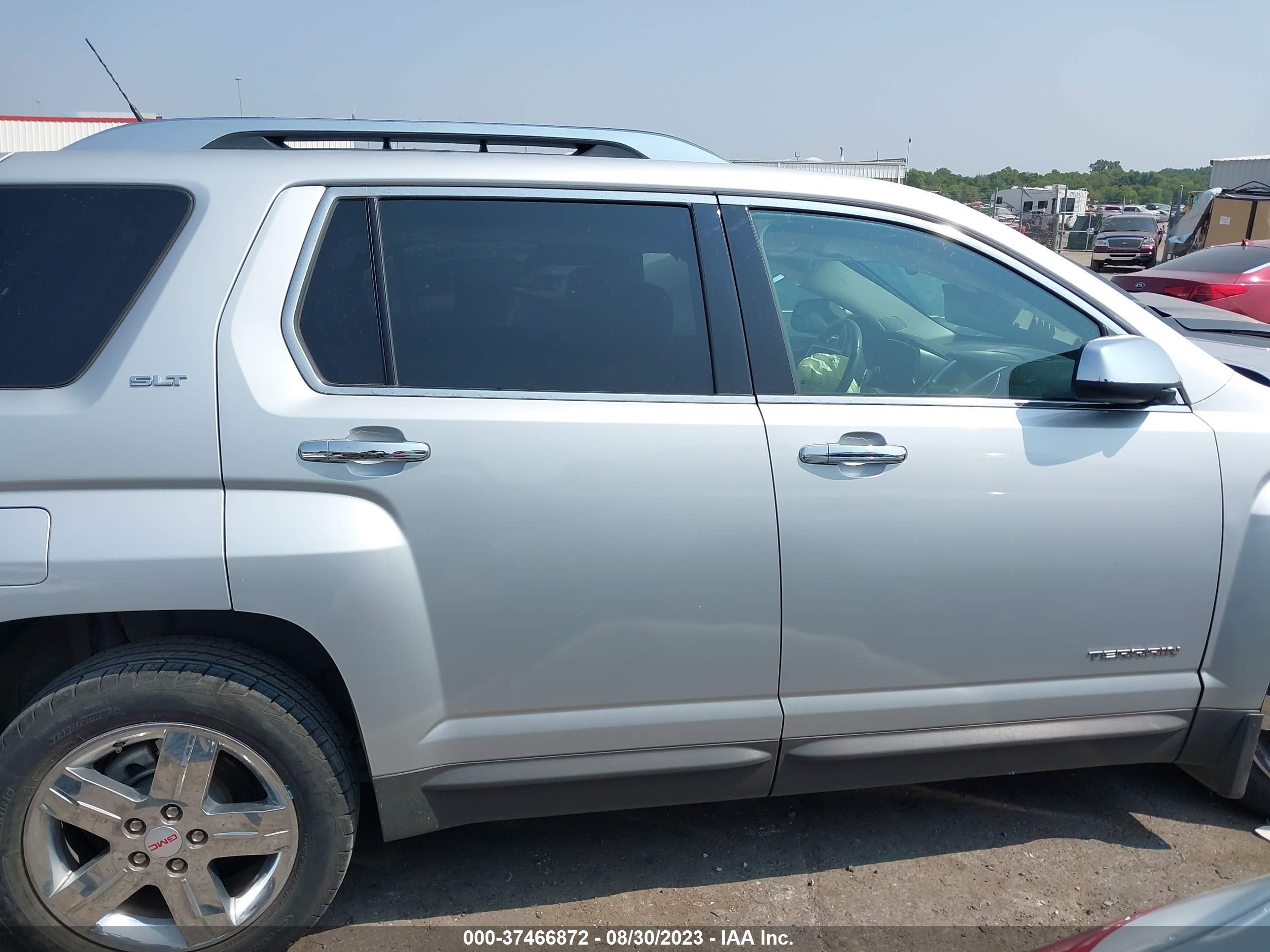 Photo 12 VIN: 2GKALWEK6C6174907 - GMC TERRAIN 