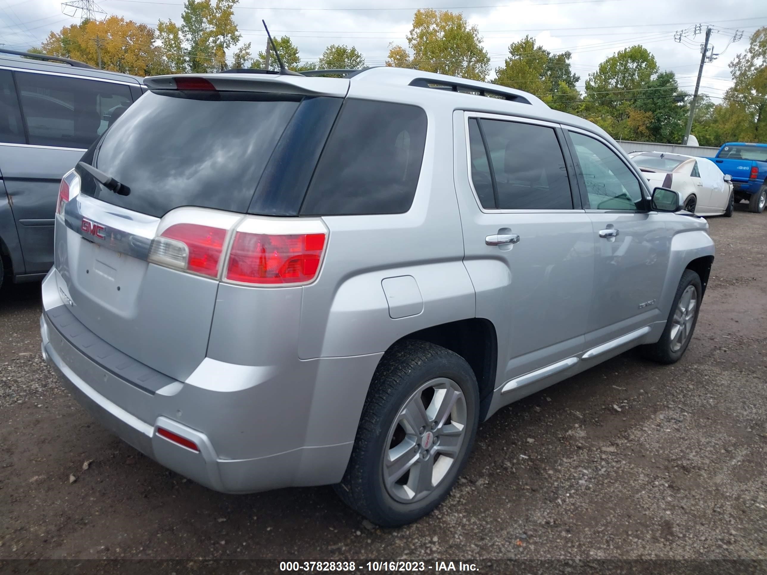 Photo 3 VIN: 2GKALYEK3D6169905 - GMC TERRAIN 